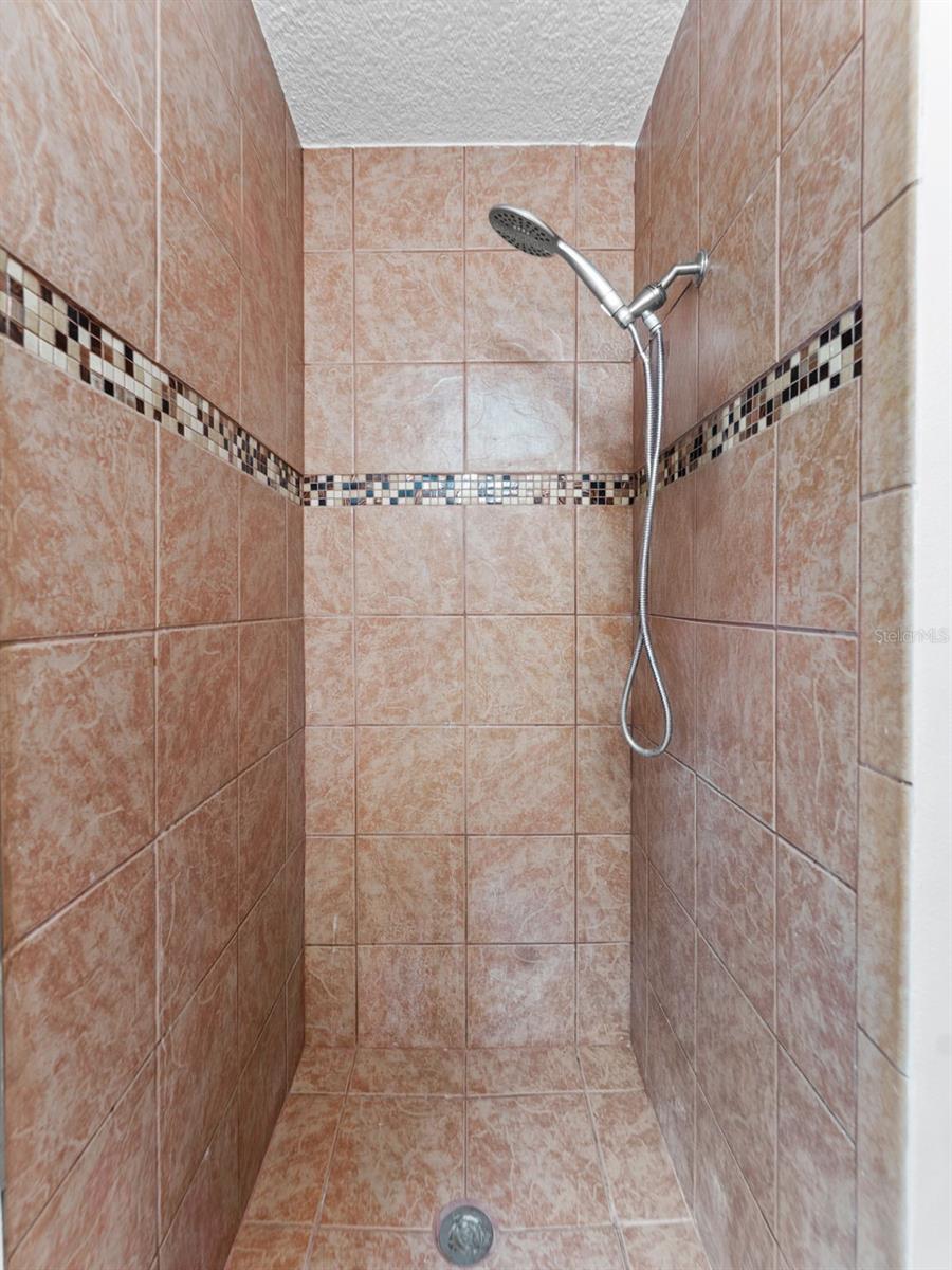 Image 29 of 50 For 5200 Camberlea Avenue