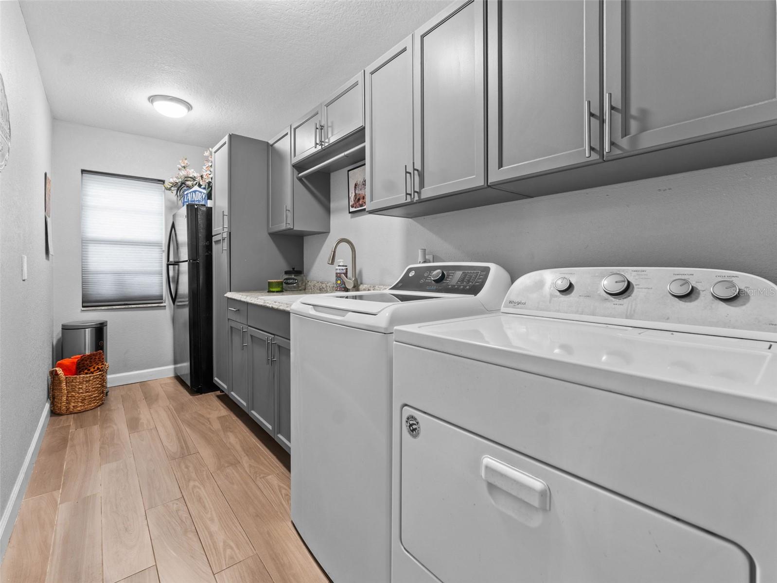 Image 35 of 50 For 5200 Camberlea Avenue