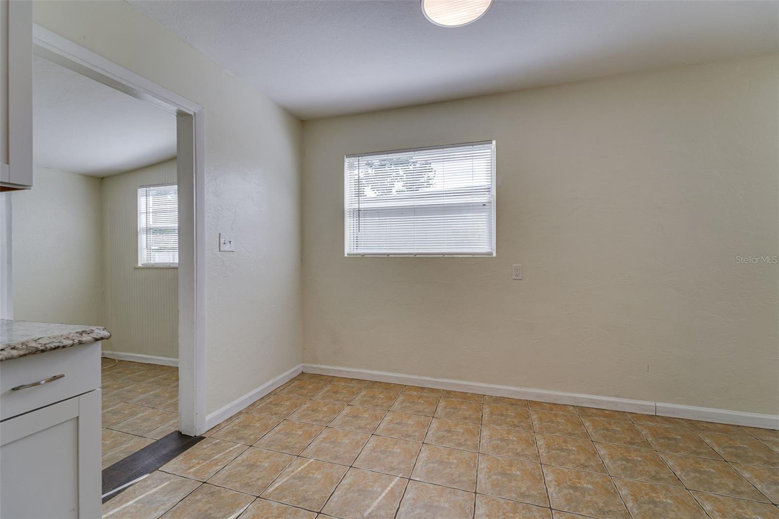 Image 11 of 33 For 3637 39th Street N