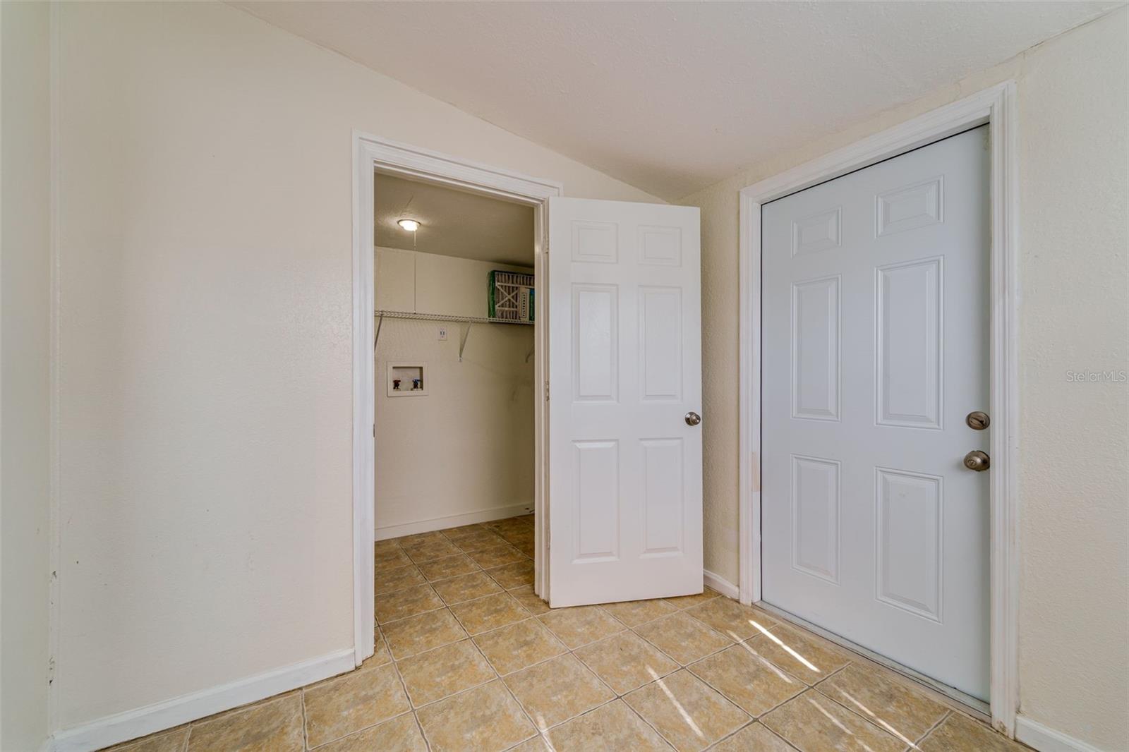 Image 16 of 33 For 3637 39th Street N