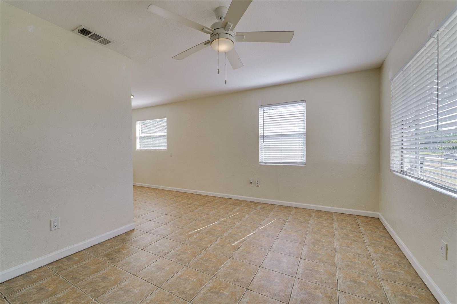 Image 9 of 33 For 3637 39th Street N