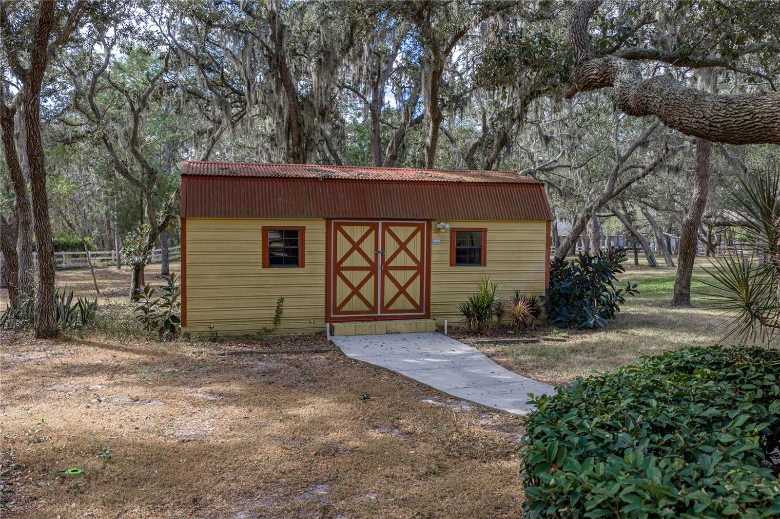 Listing photo id 14 for 10921 Mcmullen Road