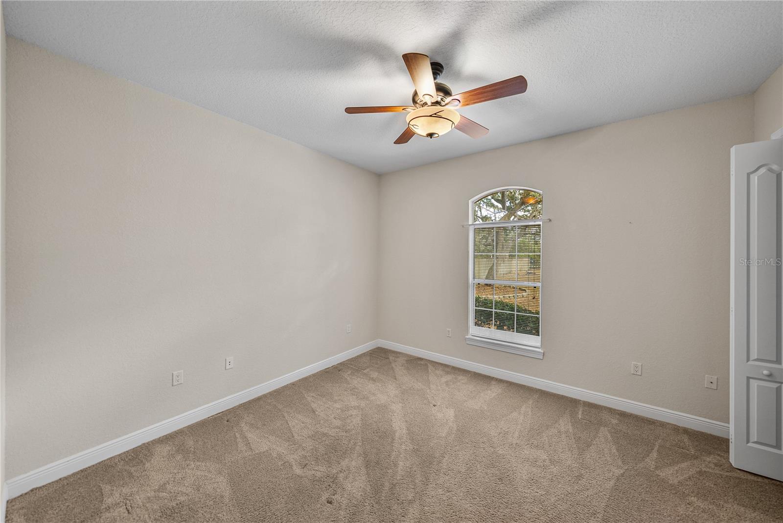 Listing photo id 44 for 10921 Mcmullen Road