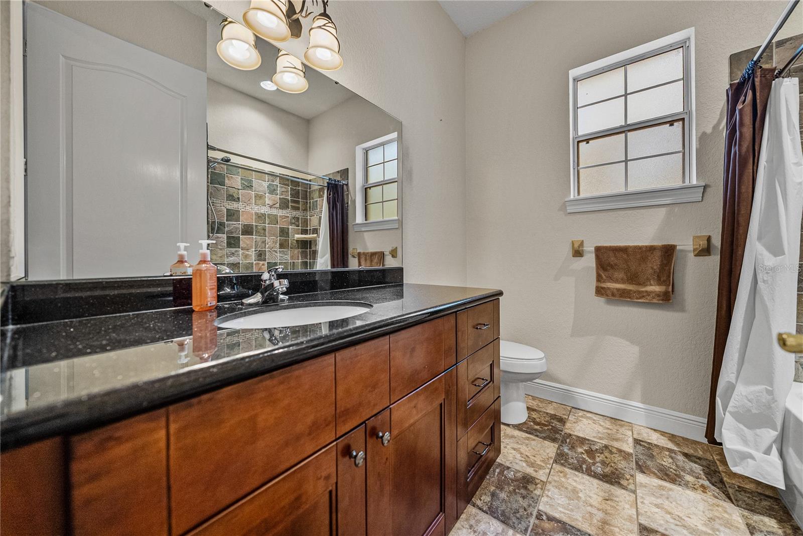 Listing photo id 47 for 10921 Mcmullen Road