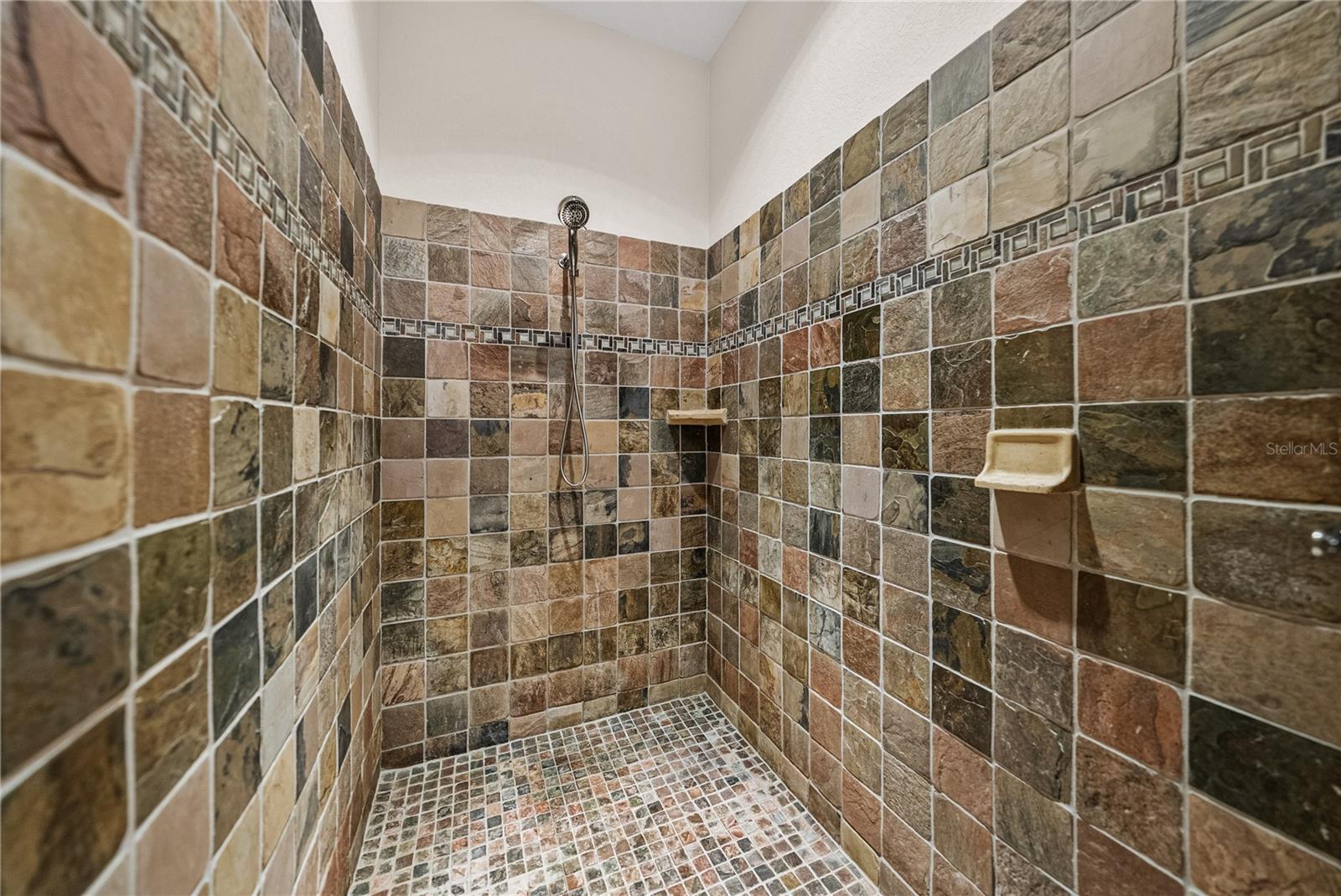 Listing photo id 61 for 10921 Mcmullen Road