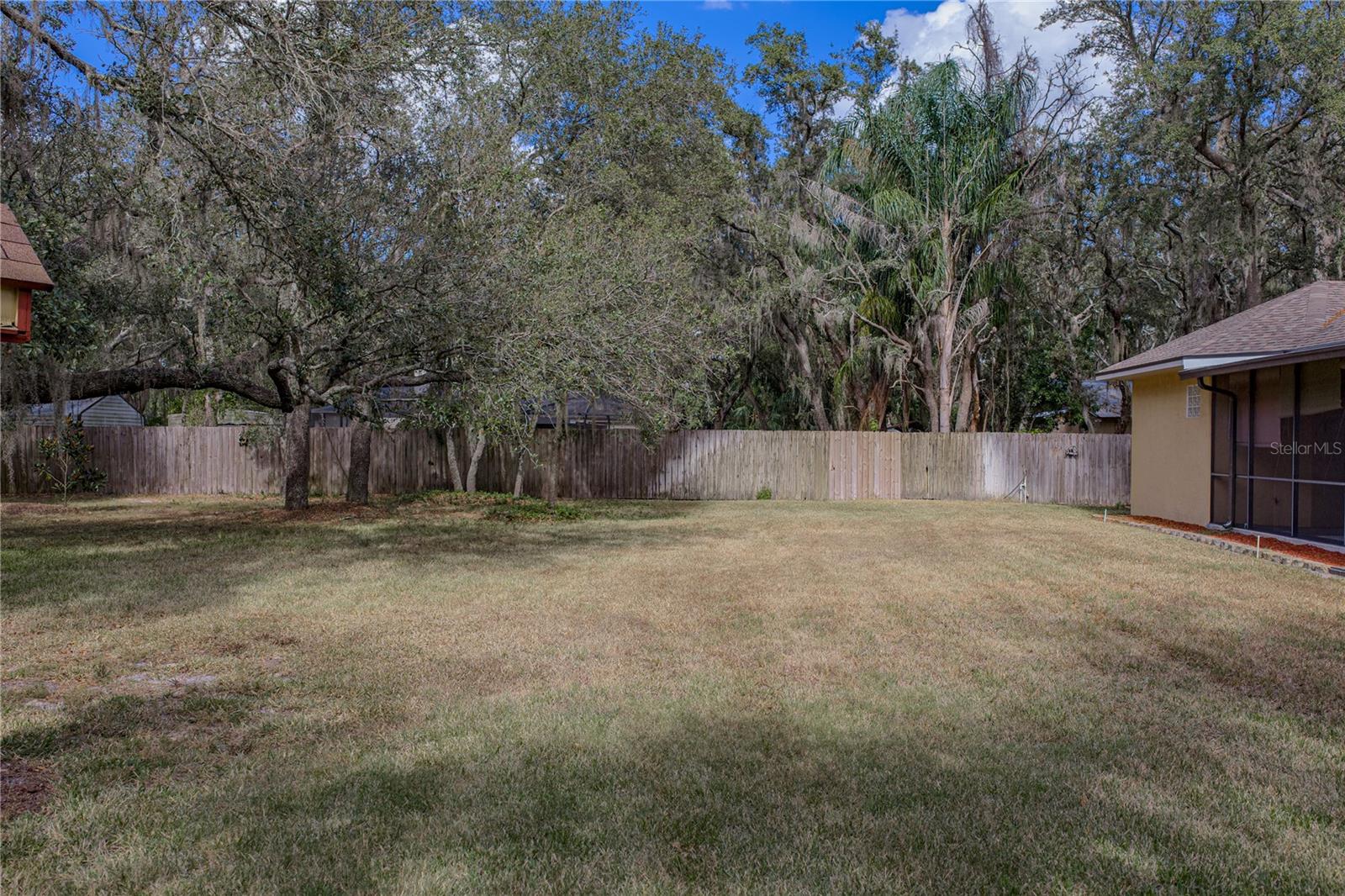 Listing photo id 66 for 10921 Mcmullen Road