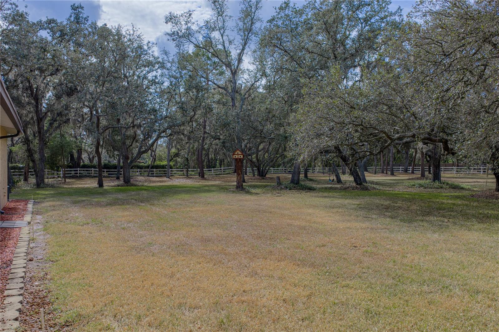 Listing photo id 67 for 10921 Mcmullen Road