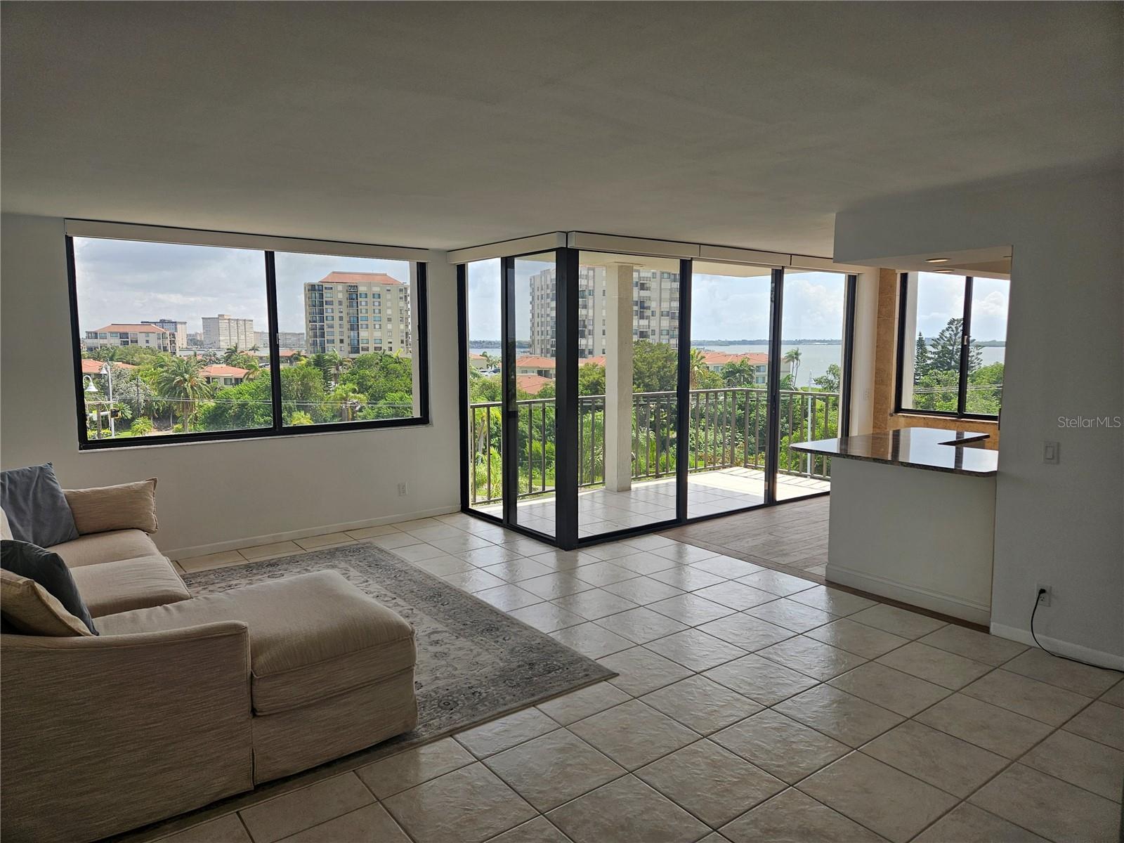 Image 3 of 40 For 6365 Bahia Del Mar Blvd  506