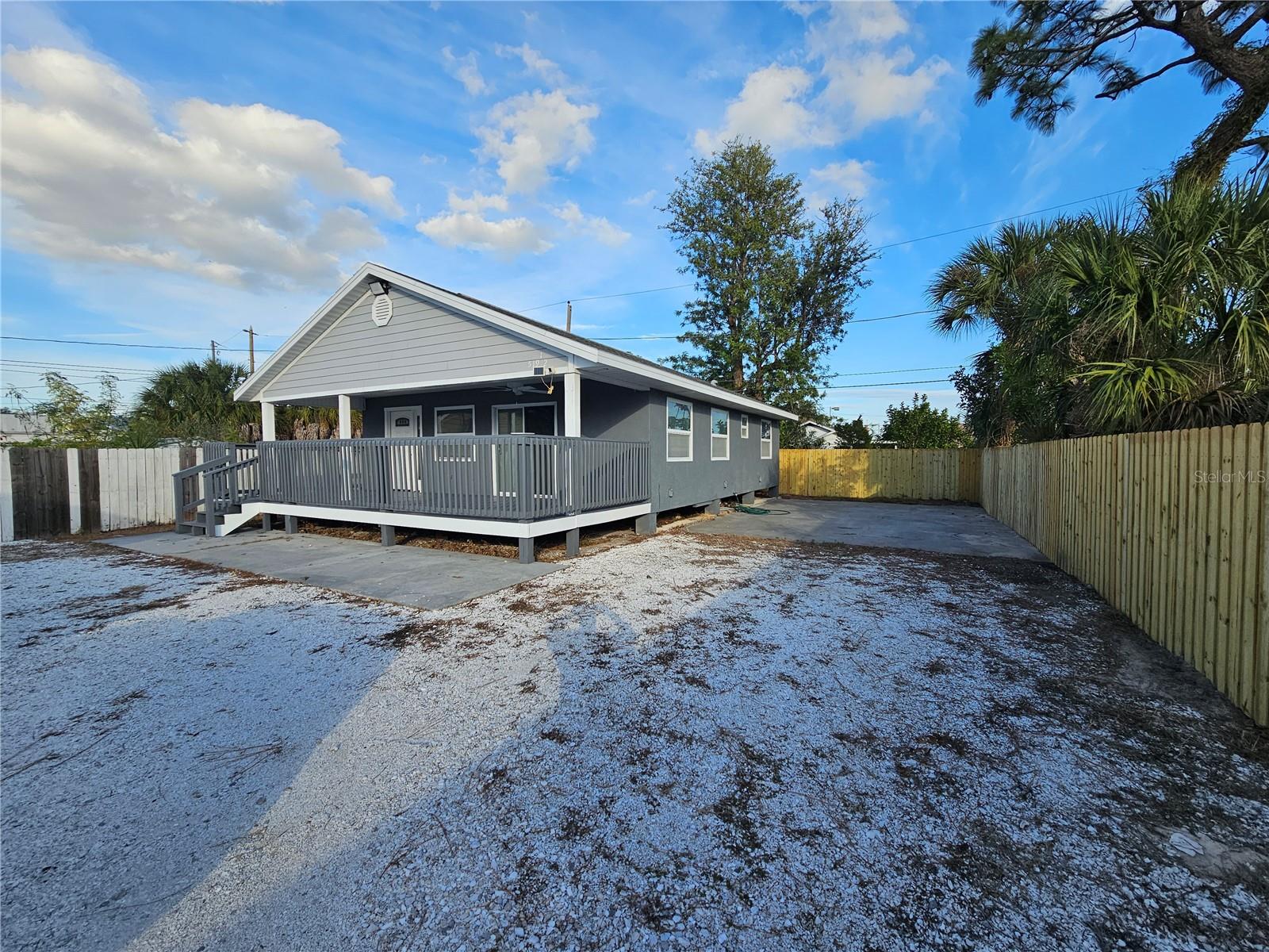 Image 11 of 11 For 519 1-2 Yelvington Avenue