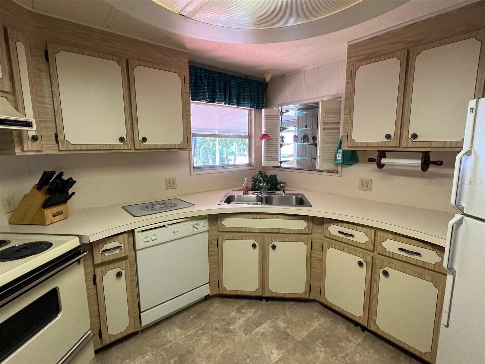 Image 13 of 27 For 41 Royal Palm Circle