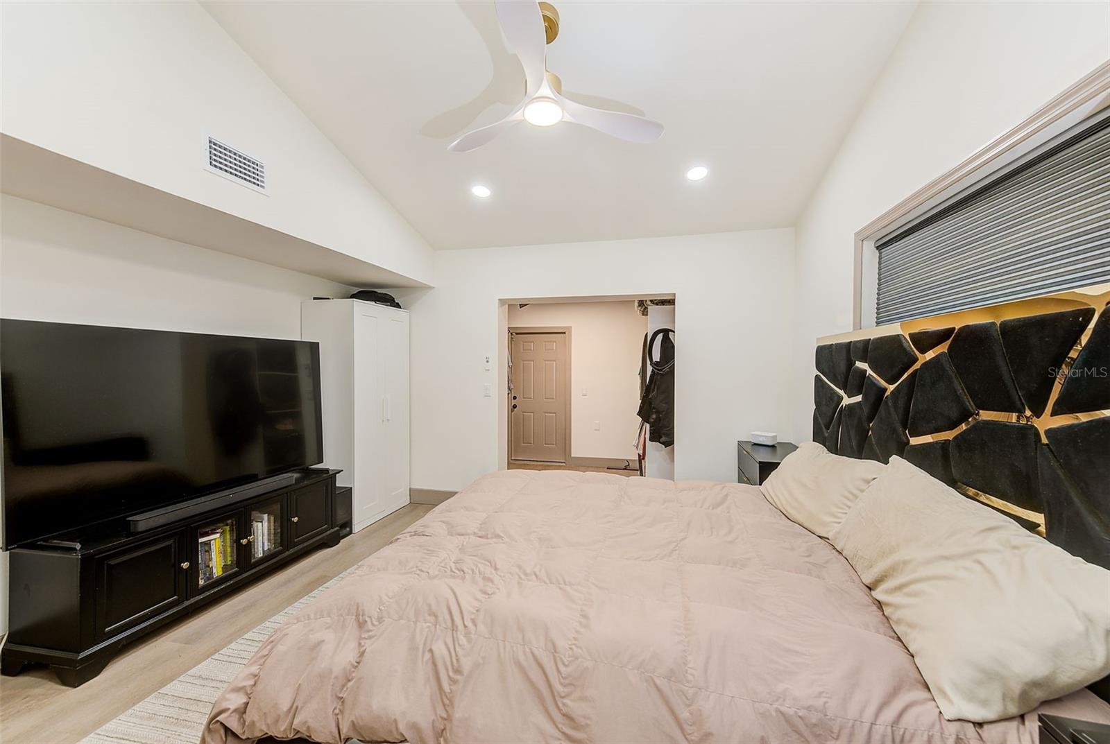 Image 21 of 44 For 1016 Sousa Drive