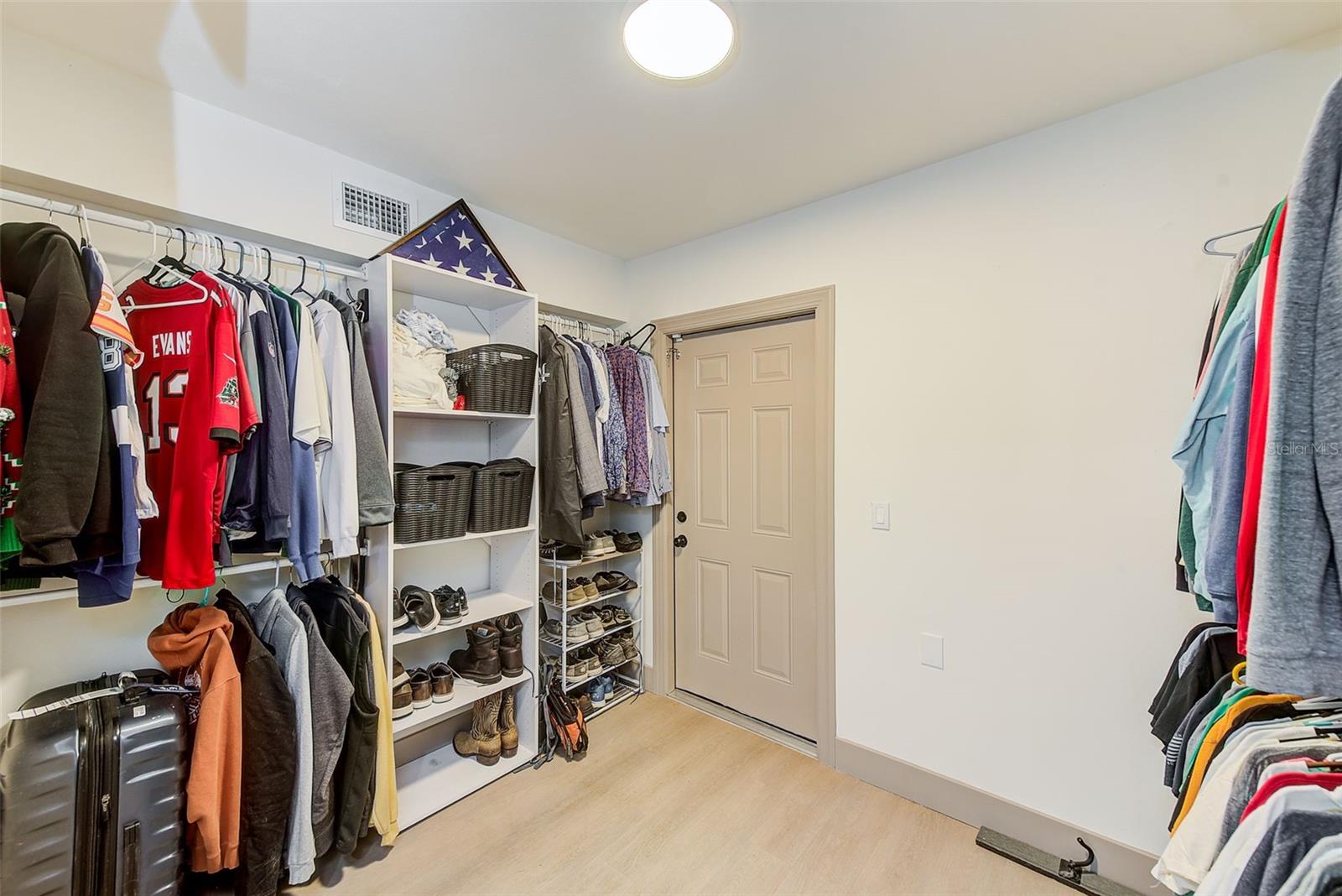 Image 24 of 44 For 1016 Sousa Drive