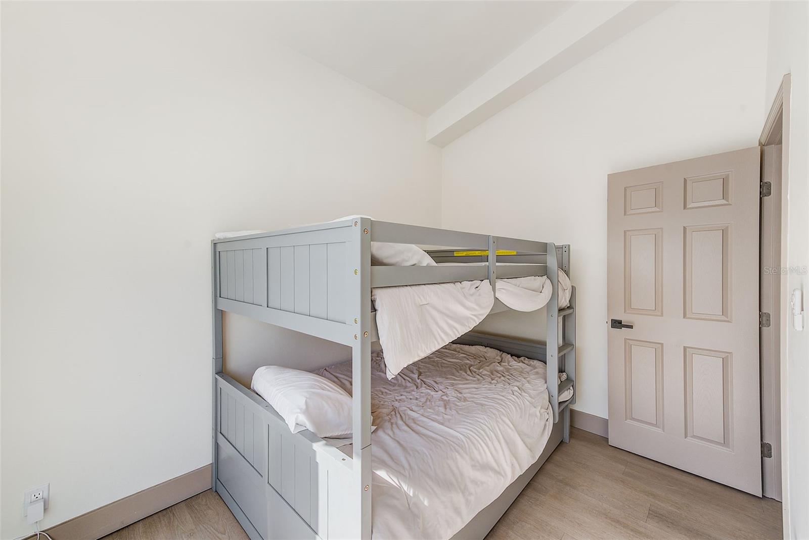 Image 31 of 44 For 1016 Sousa Drive