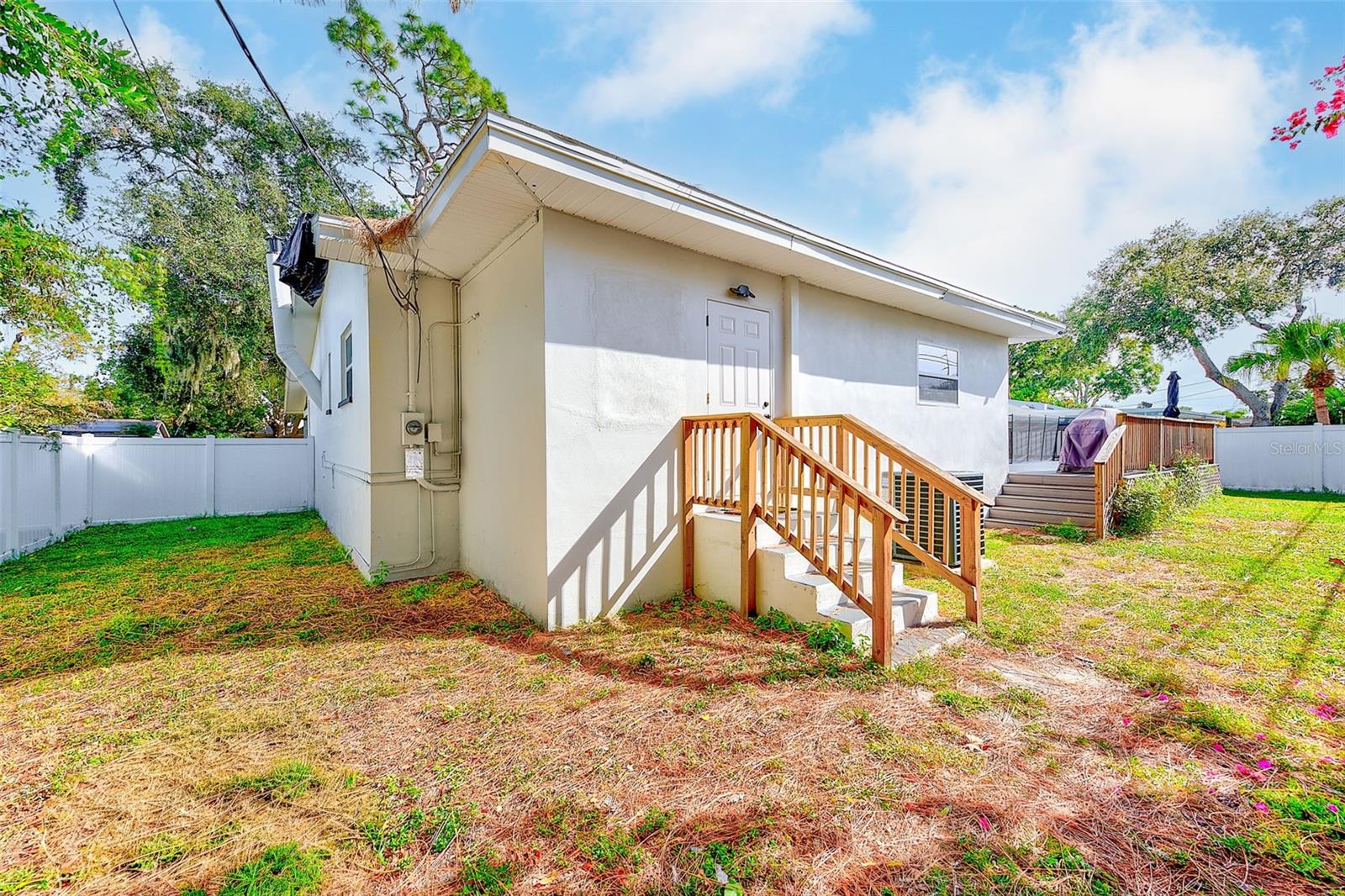 Image 42 of 44 For 1016 Sousa Drive