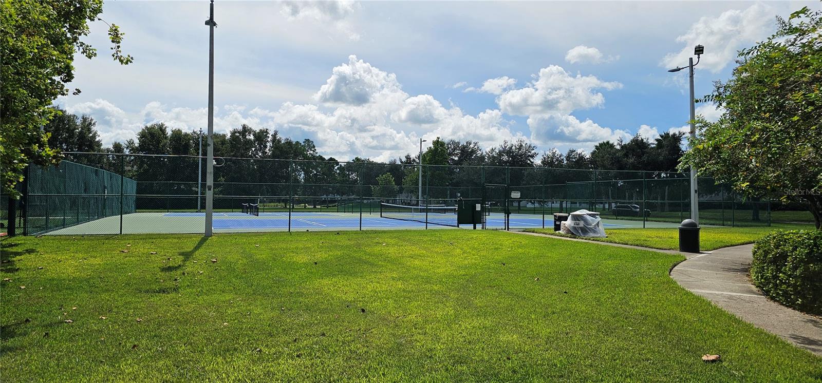 Image 16 of 31 For 12425 Fairlawn Drive