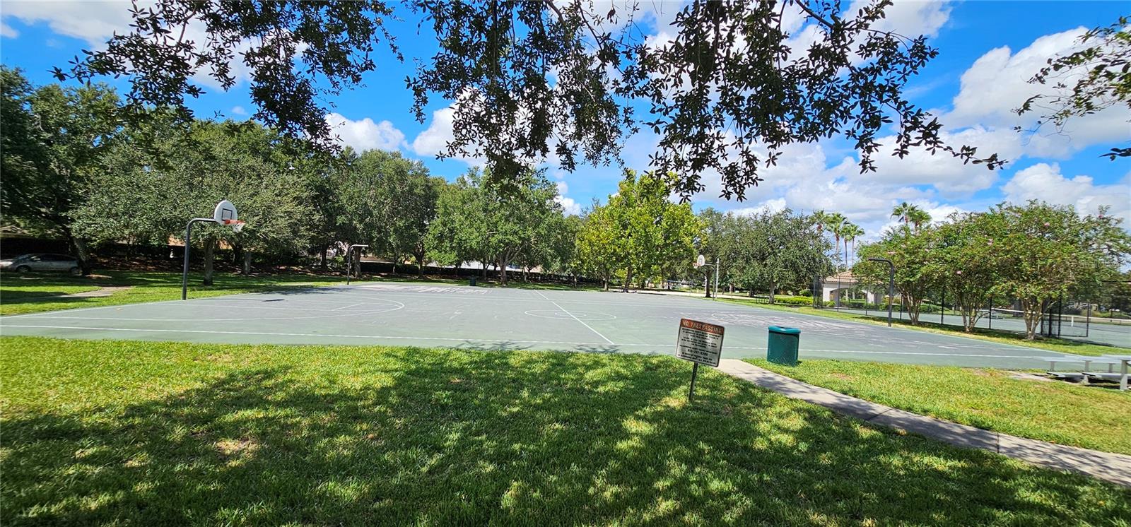 Image 26 of 31 For 12425 Fairlawn Drive