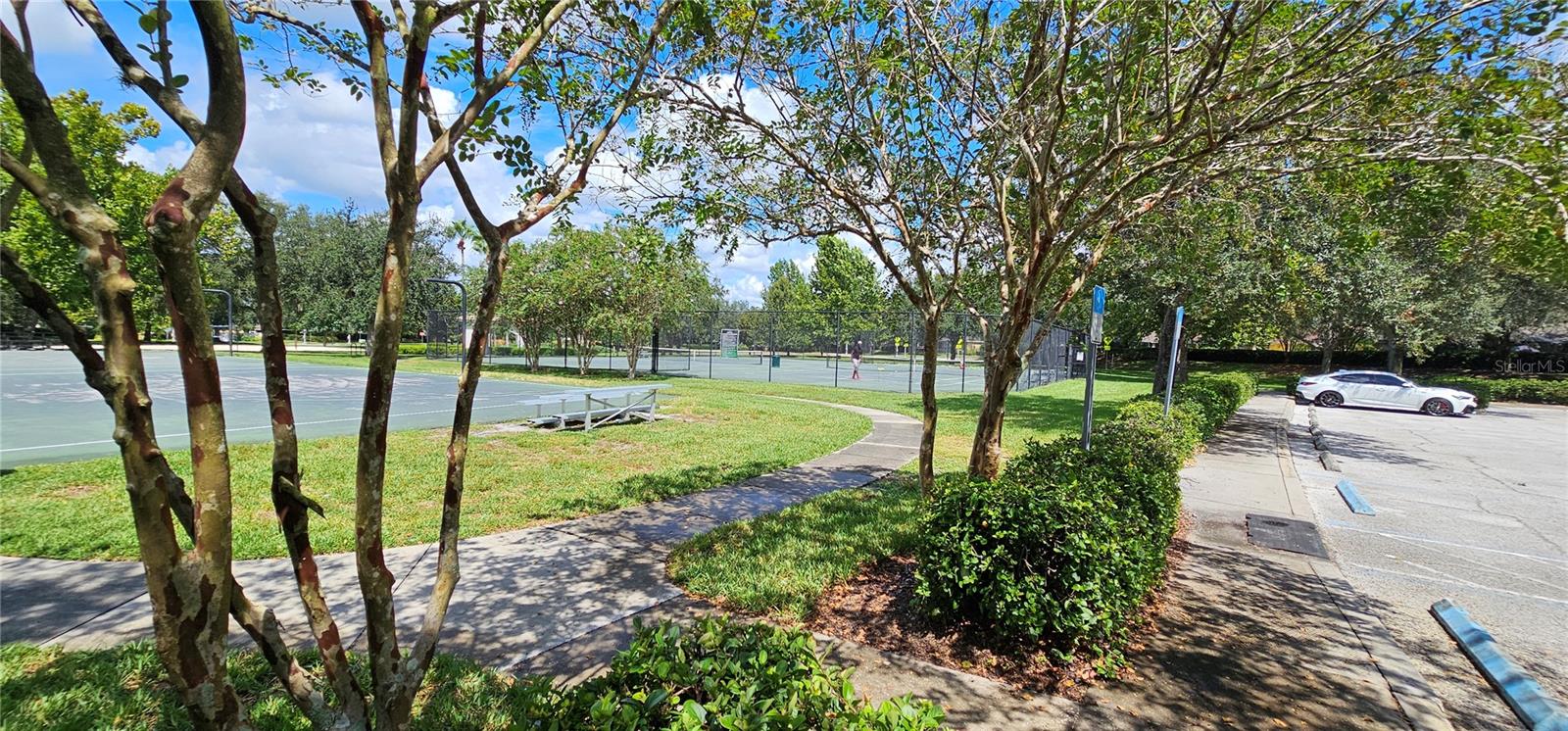 Image 27 of 31 For 12425 Fairlawn Drive