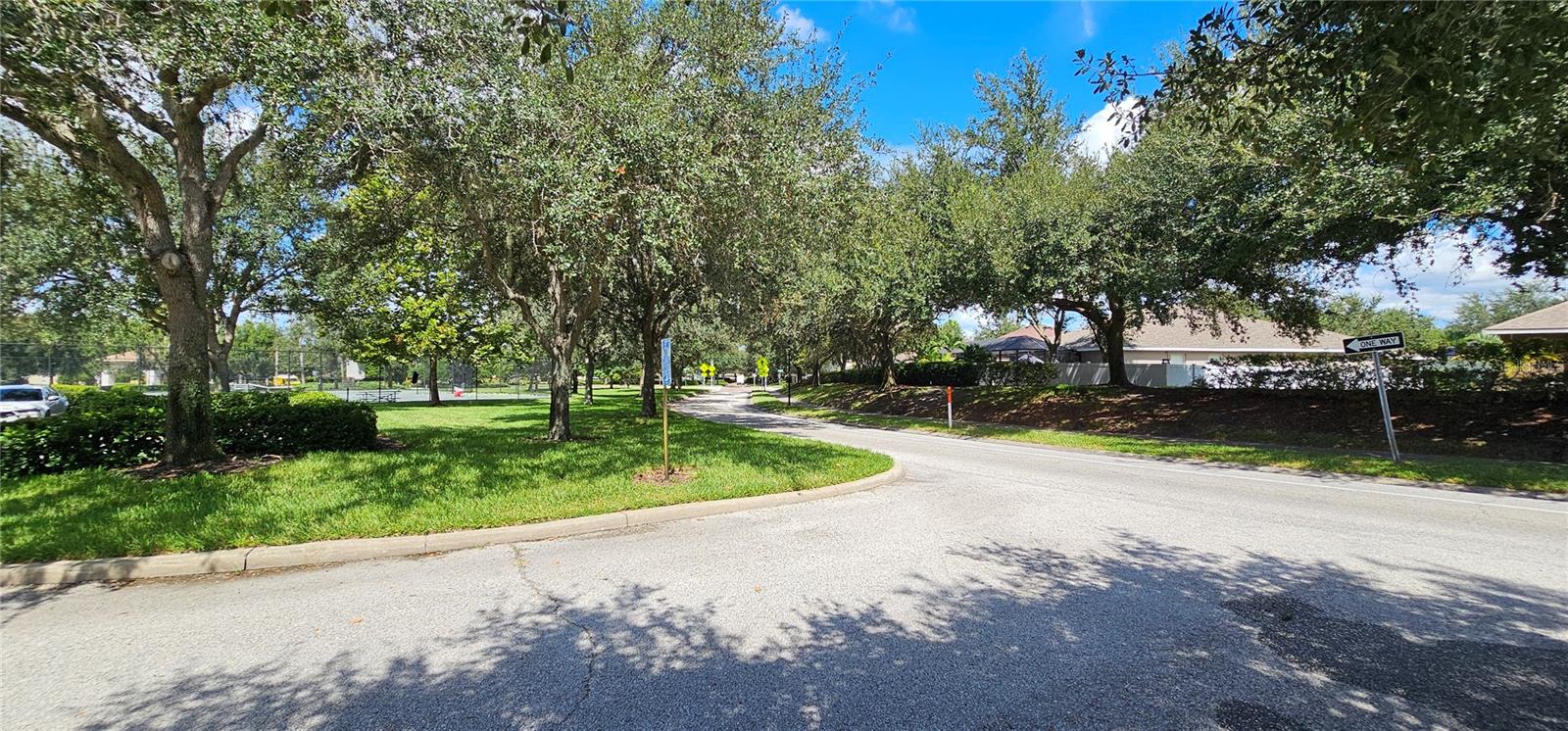 Image 29 of 31 For 12425 Fairlawn Drive