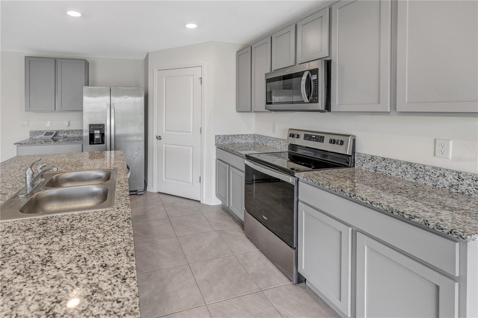 Image 14 of 48 For 5106 Plumeria Drive