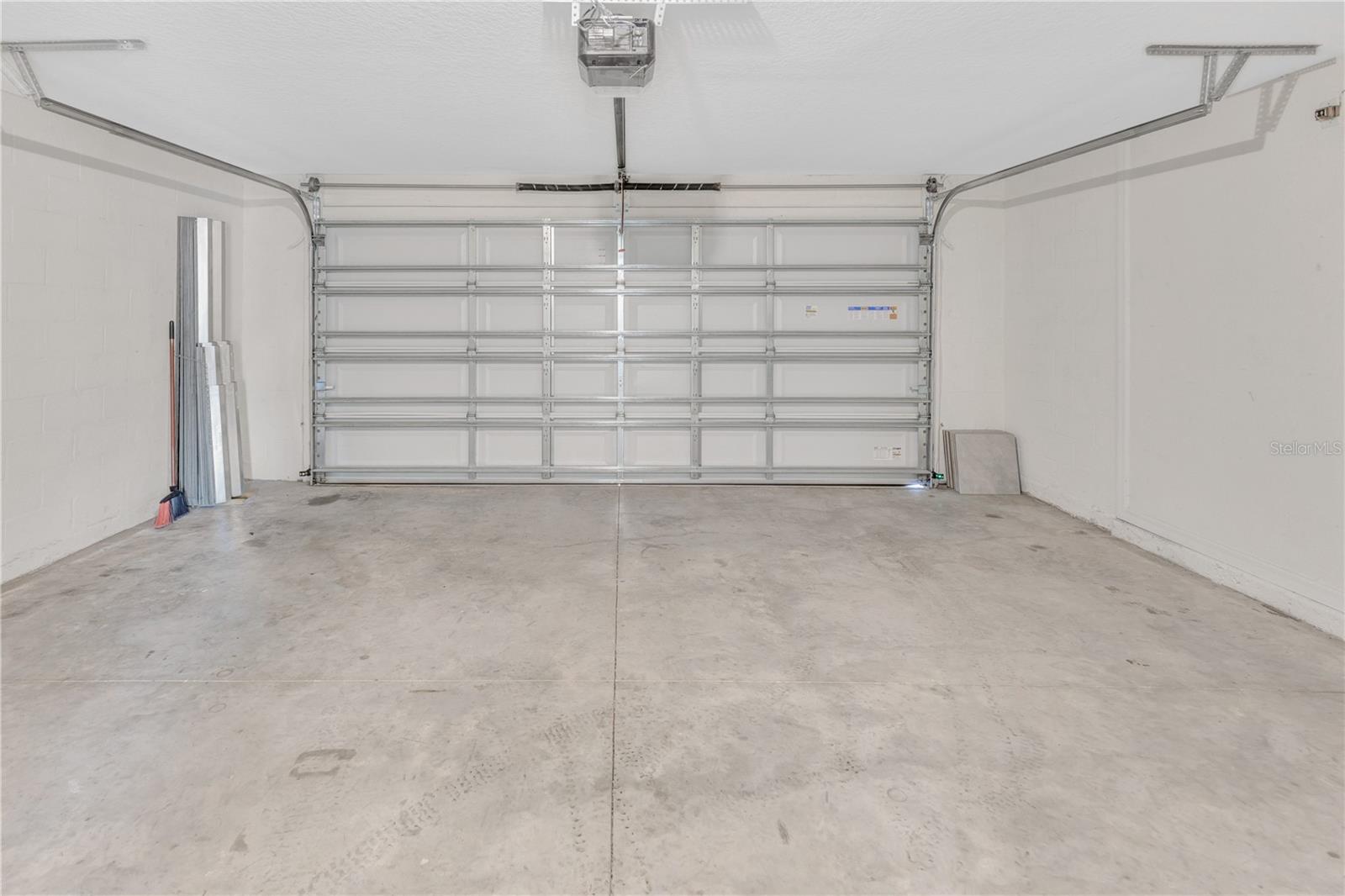 Image 24 of 48 For 5106 Plumeria Drive