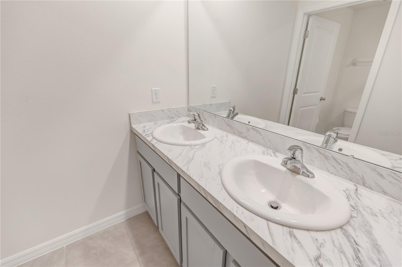 Image 45 of 48 For 5106 Plumeria Drive