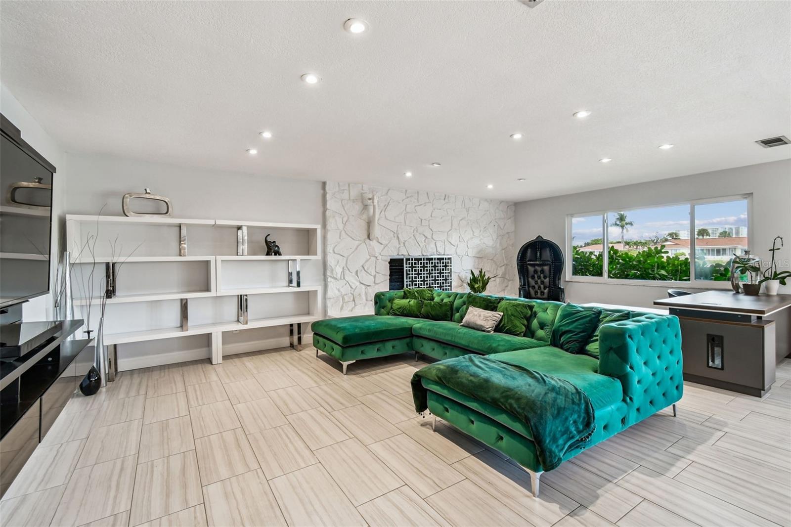 Image 39 of 100 For 221 Howard Drive