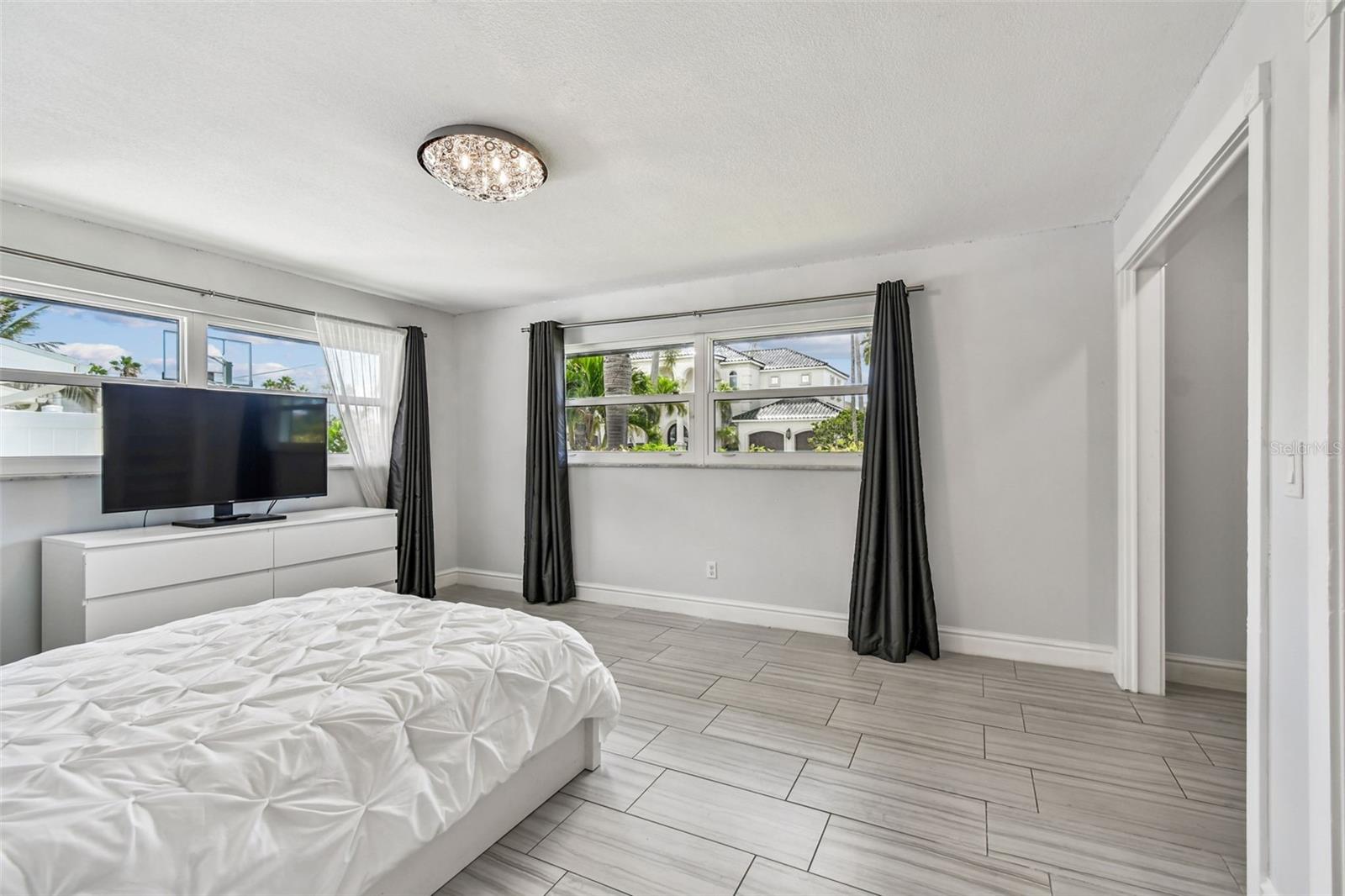 Image 62 of 100 For 221 Howard Drive