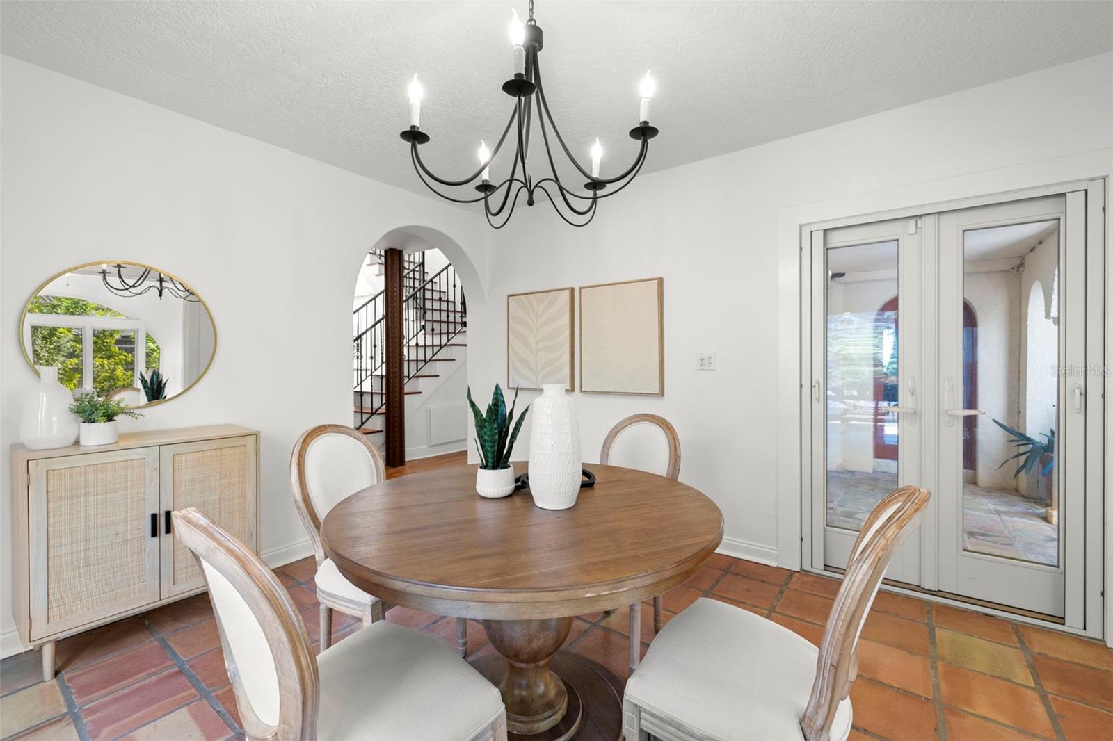 Image 17 of 91 For 7240 Dr Martin Luther King Jr Street S