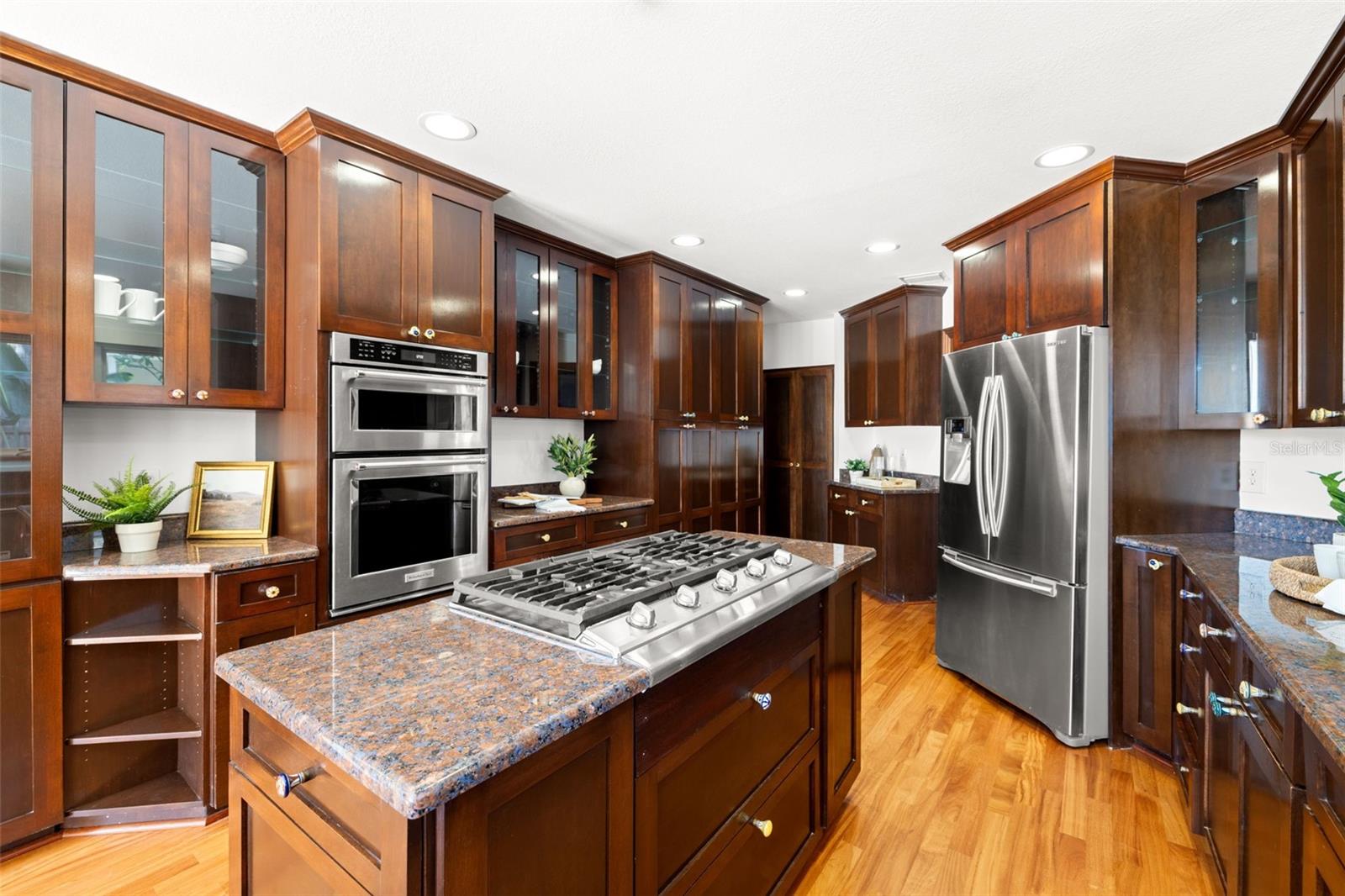 Image 26 of 91 For 7240 Dr Martin Luther King Jr Street S