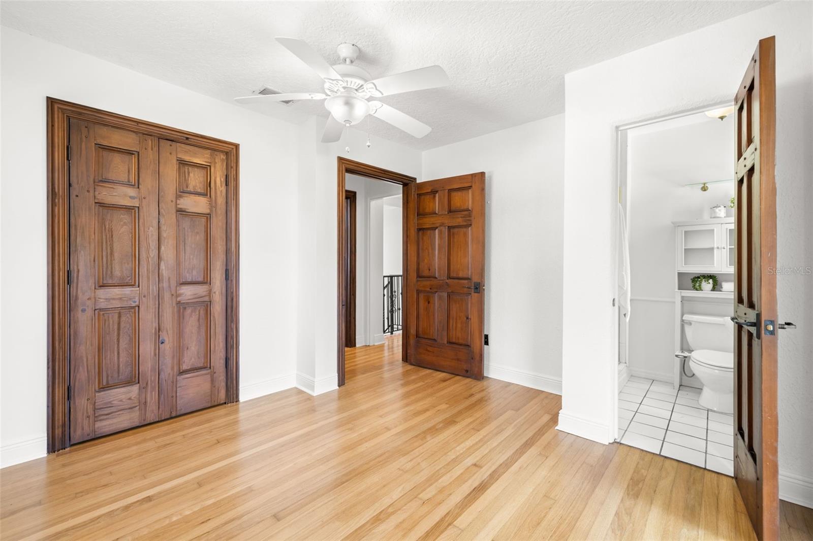 Image 39 of 91 For 7240 Dr Martin Luther King Jr Street S