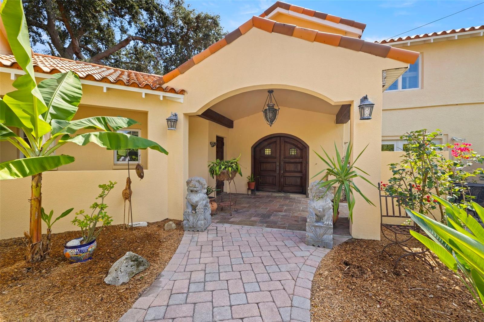 Image 8 of 91 For 7240 Dr Martin Luther King Jr Street S