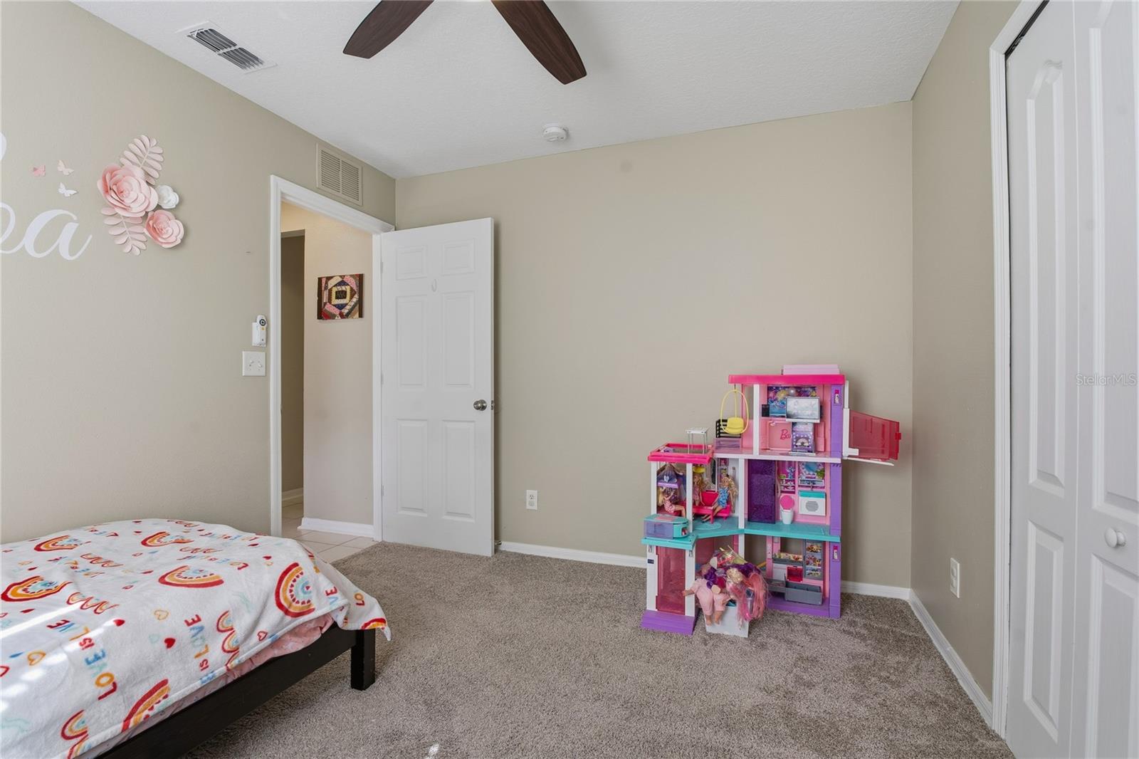 Image 26 of 54 For 30513 Latourette Drive