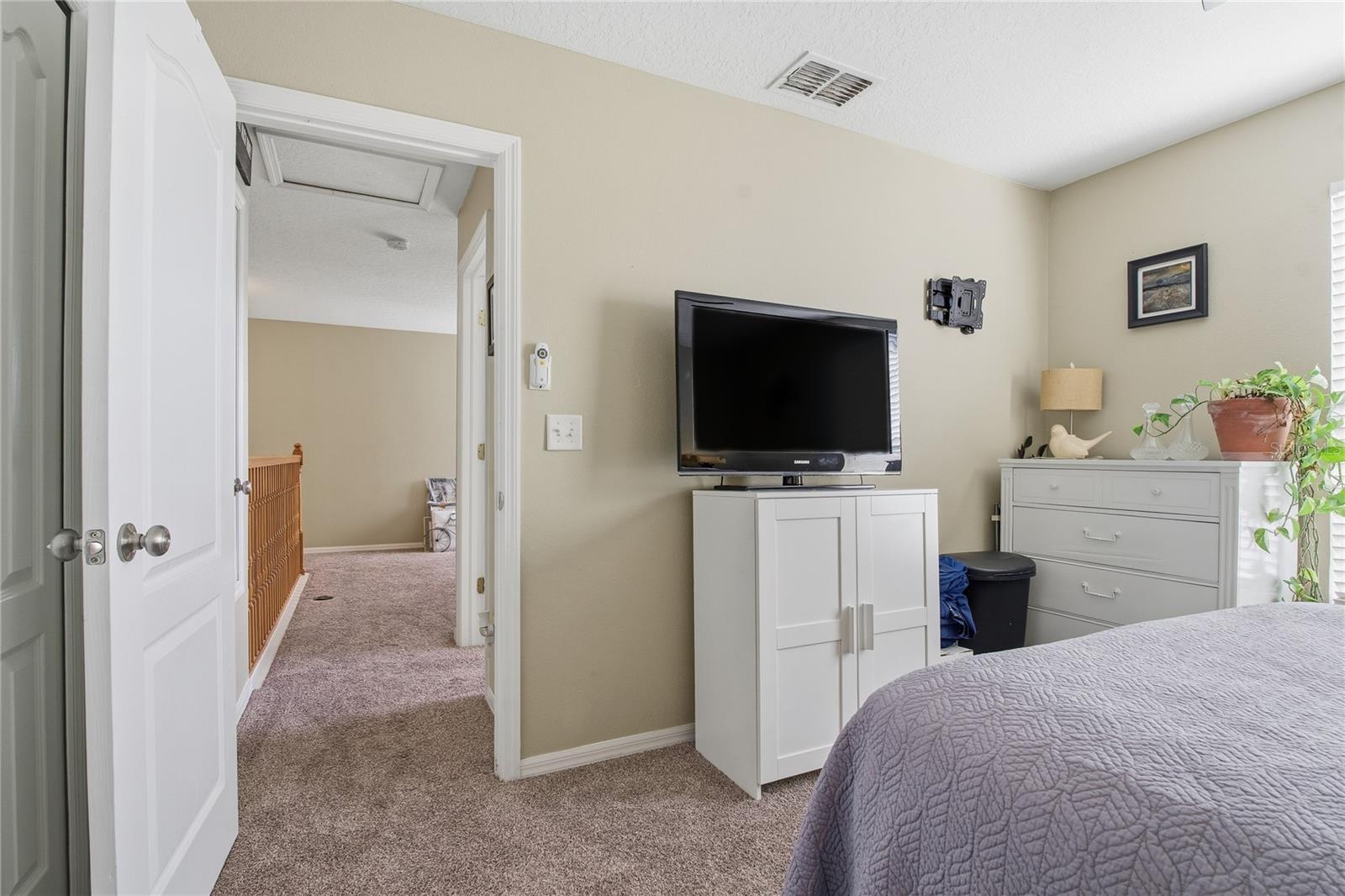 Image 33 of 54 For 30513 Latourette Drive