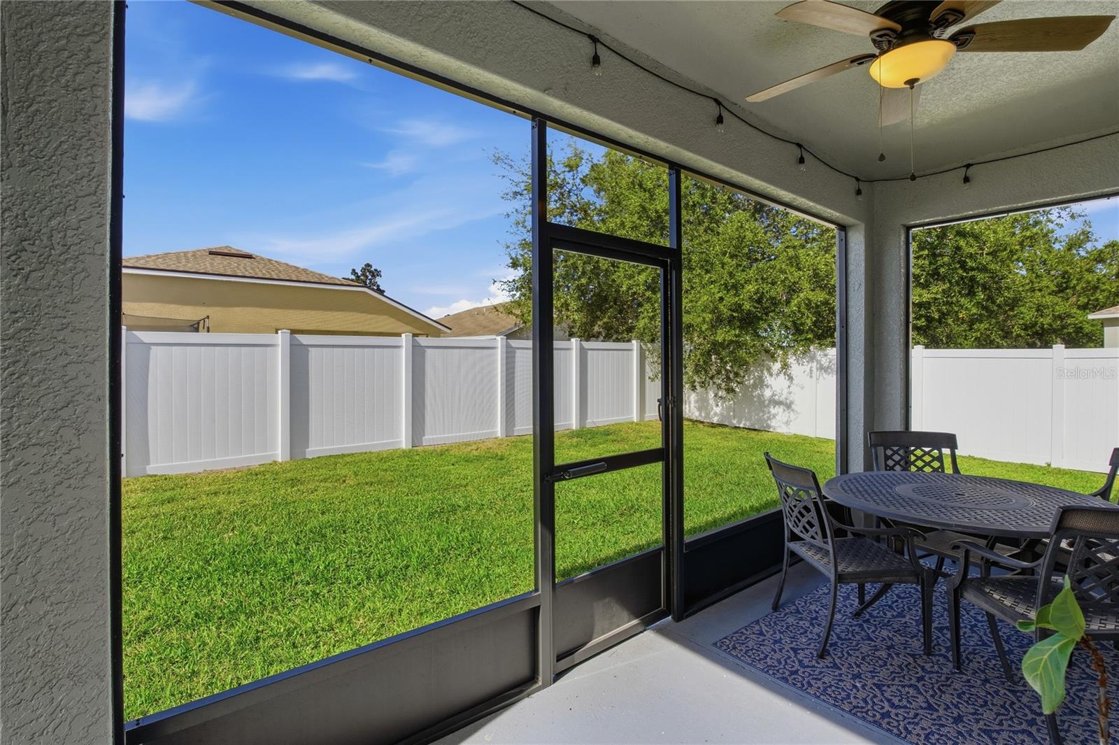 Image 35 of 54 For 30513 Latourette Drive