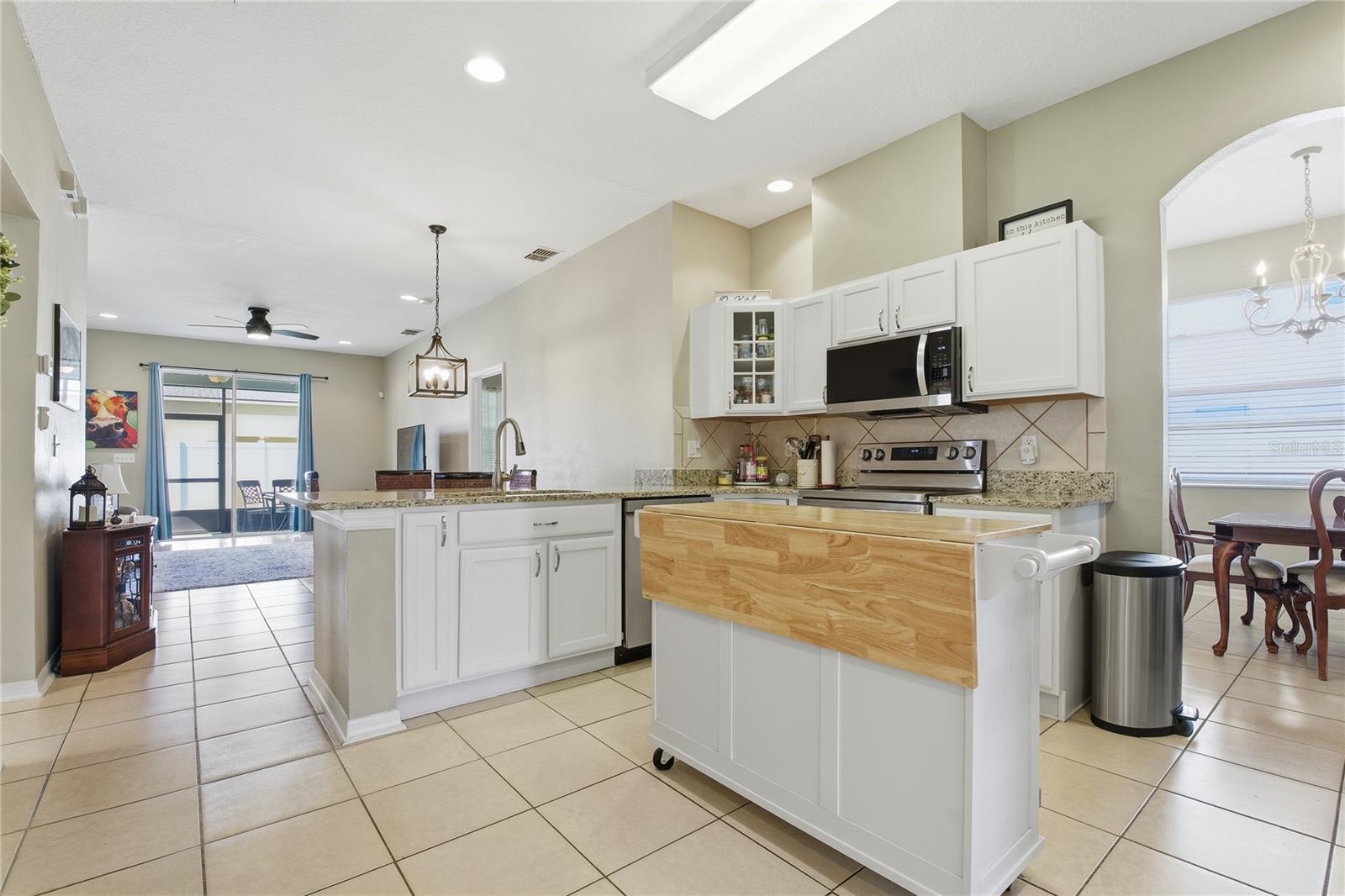 Image 6 of 54 For 30513 Latourette Drive