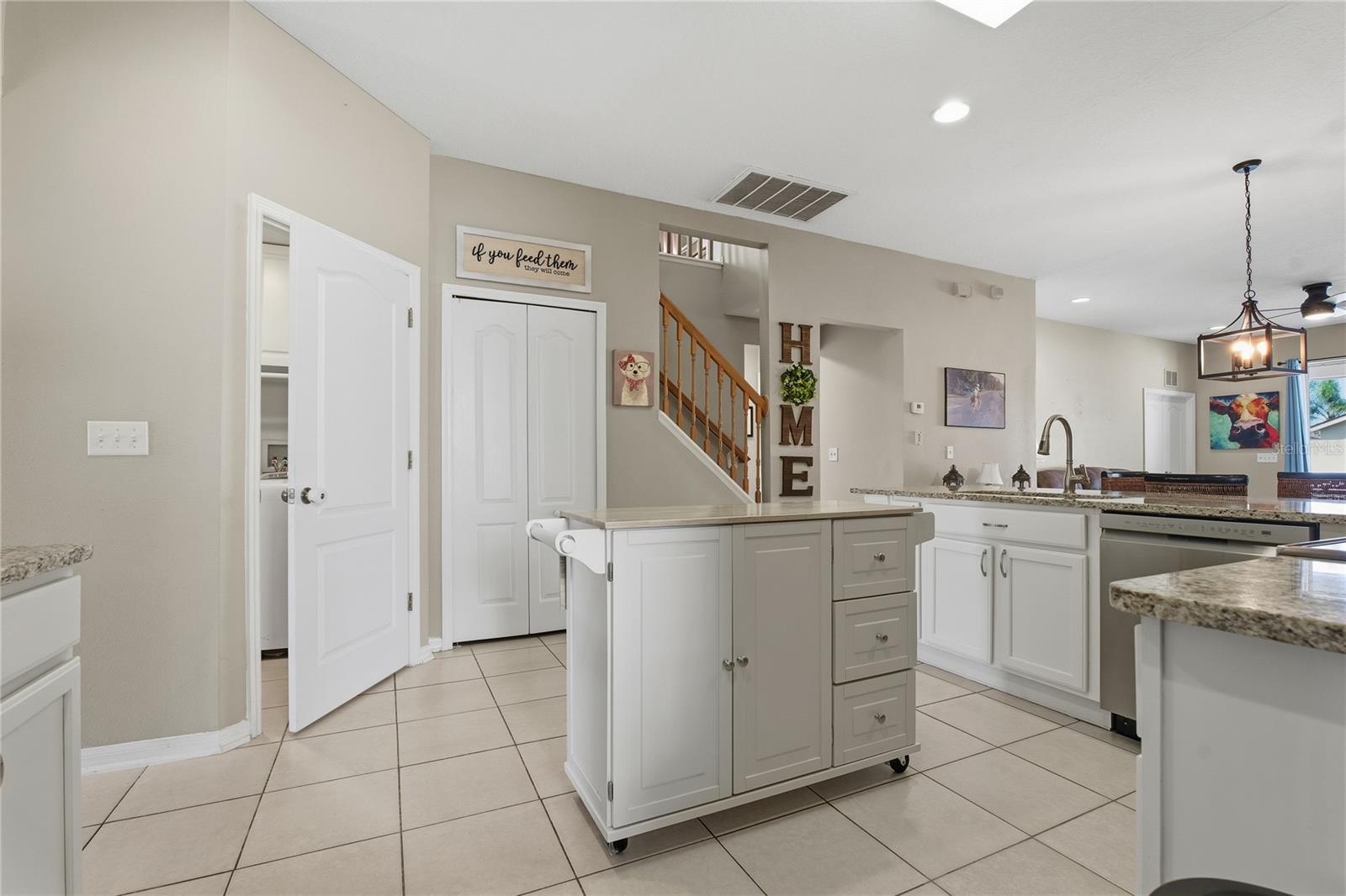 Image 7 of 54 For 30513 Latourette Drive