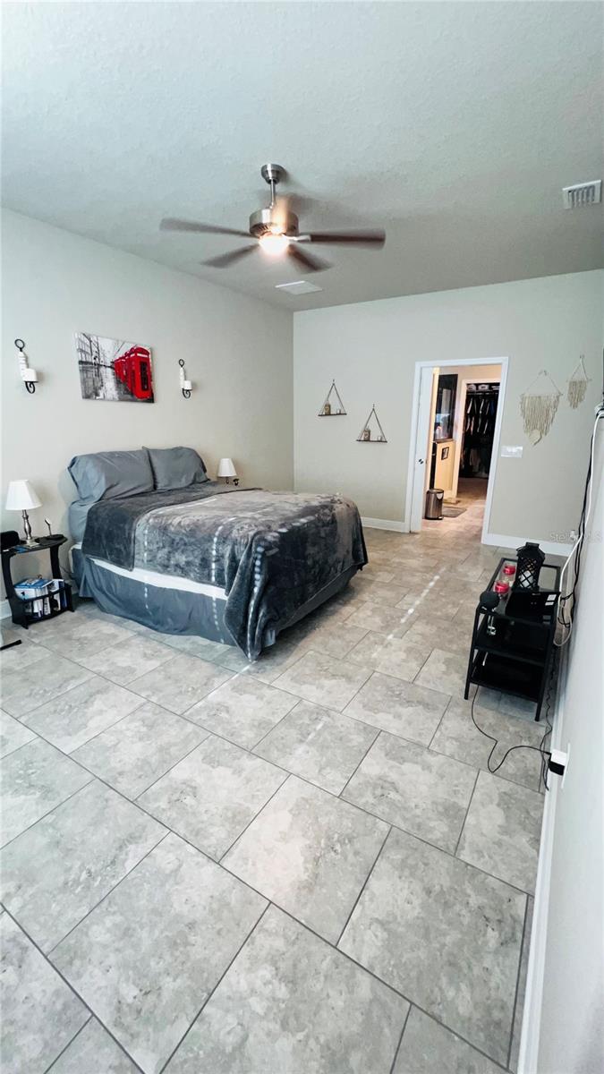 Image 17 of 28 For 1597 Caroline Path