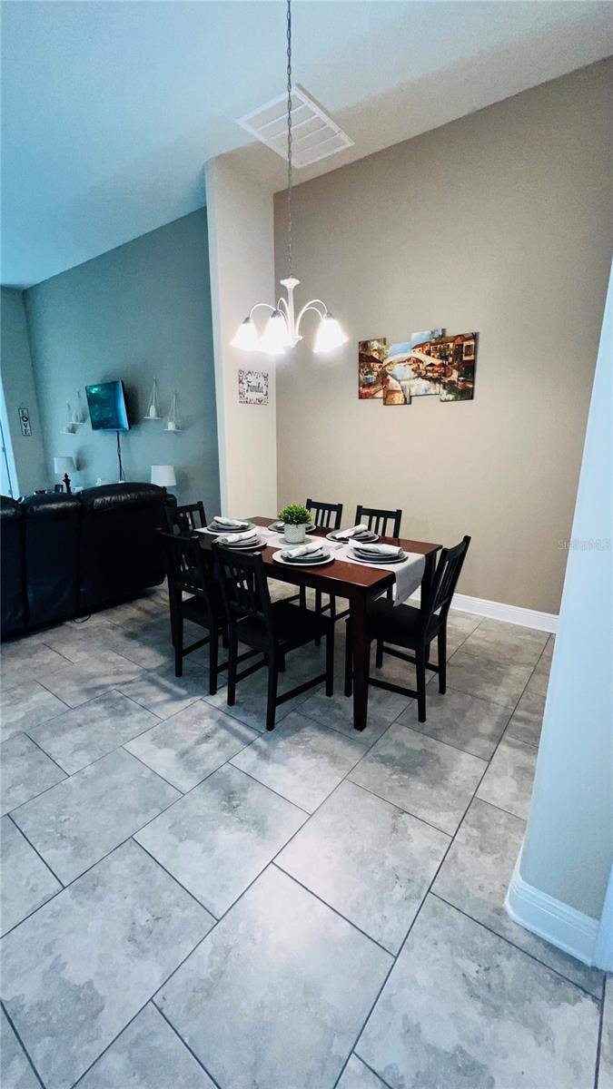 Image 4 of 28 For 1597 Caroline Path