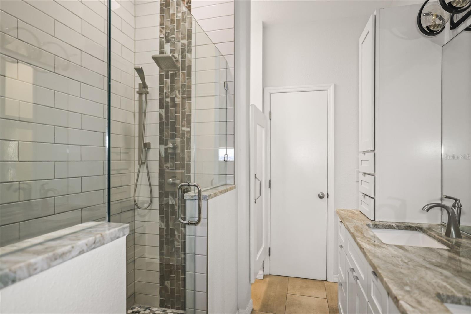 Image 25 of 81 For 2363 Hanover Drive