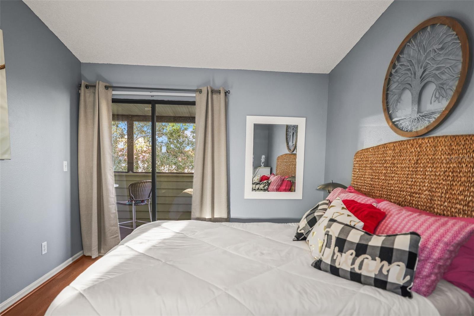 Image 31 of 81 For 2363 Hanover Drive