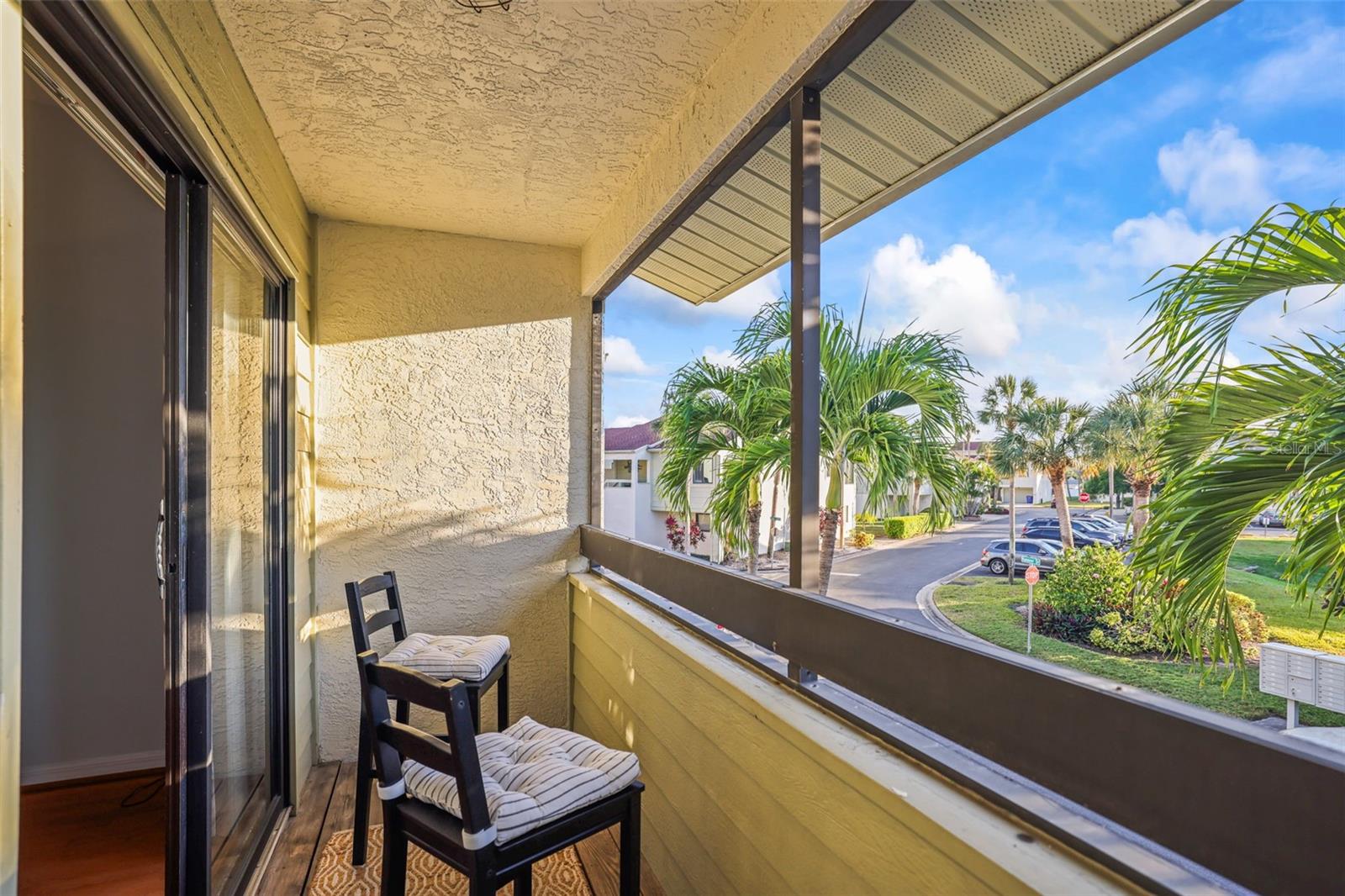 Image 33 of 81 For 2363 Hanover Drive