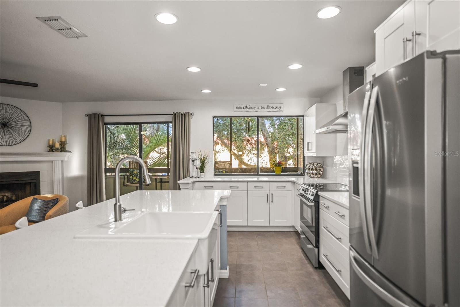 Image 5 of 81 For 2363 Hanover Drive