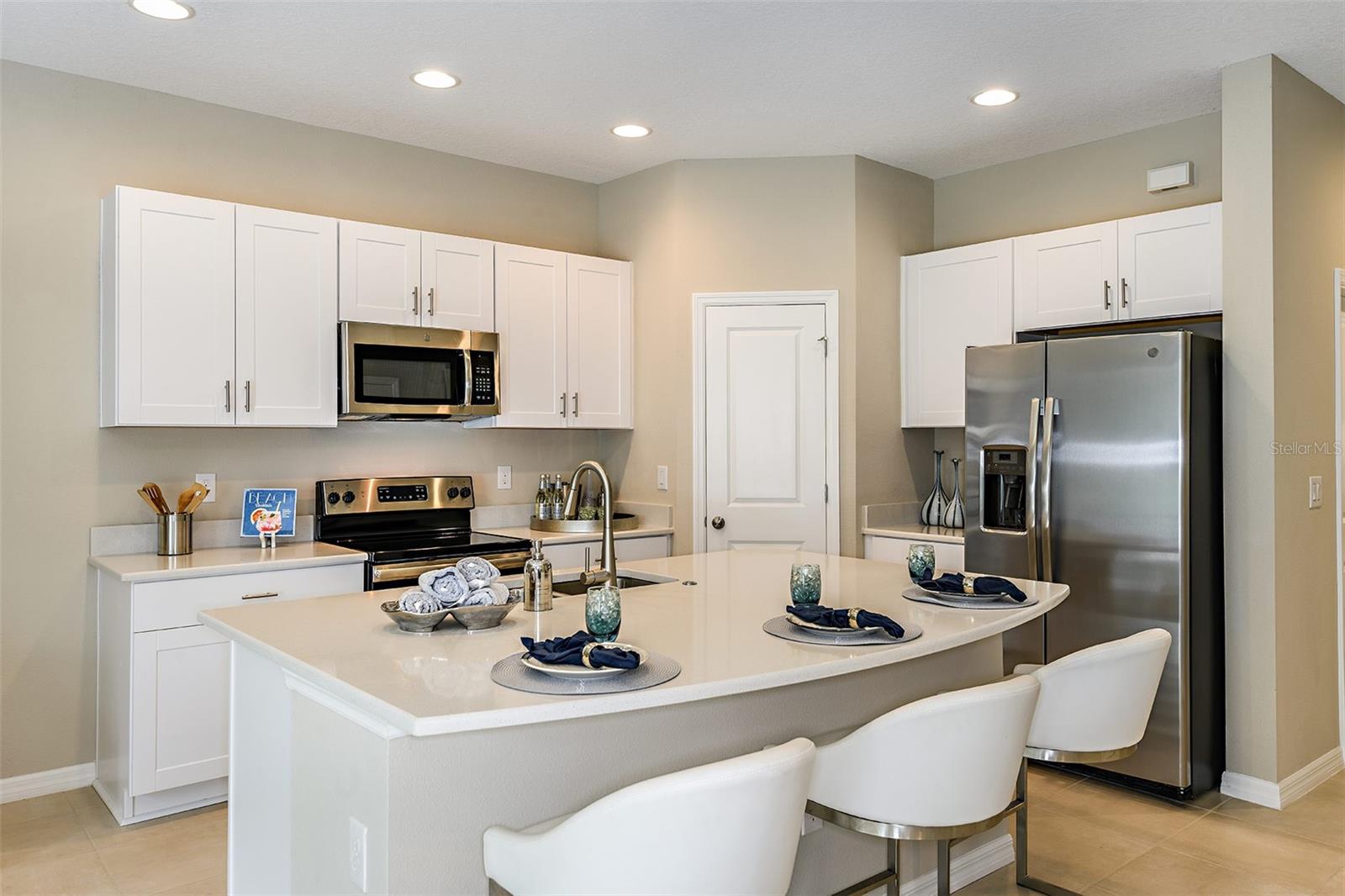 Image 6 of 26 For 11640 Glenside Terrace