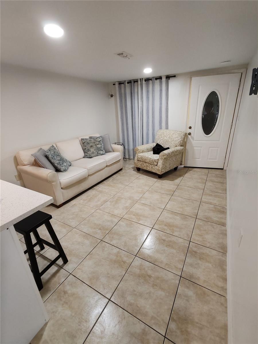 Listing photo id 1 for 4213 Osborne Avenue