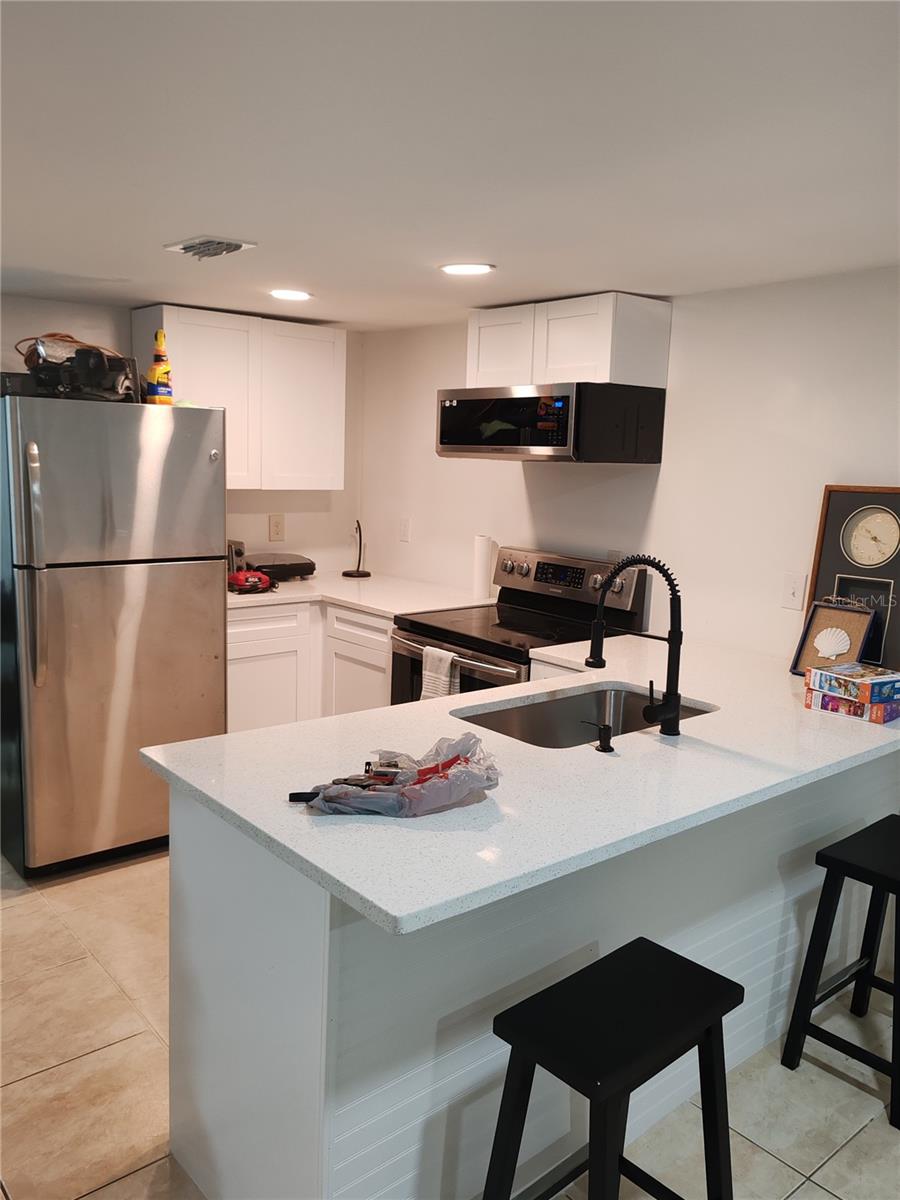 Listing photo id 2 for 4213 Osborne Avenue