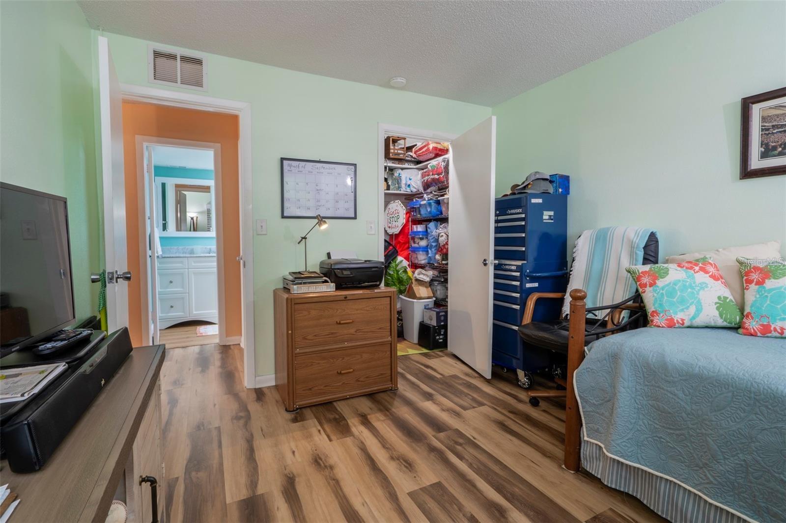 Image 13 of 20 For 11200 102nd Avenue 123