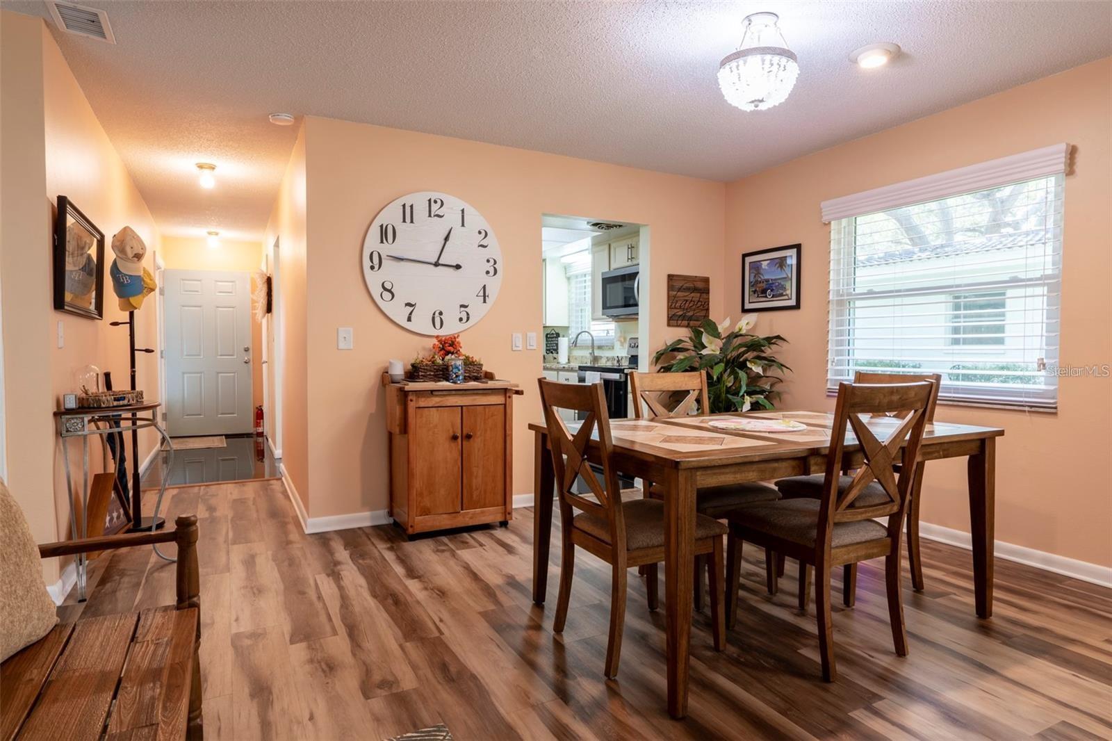 Image 3 of 20 For 11200 102nd Avenue 123