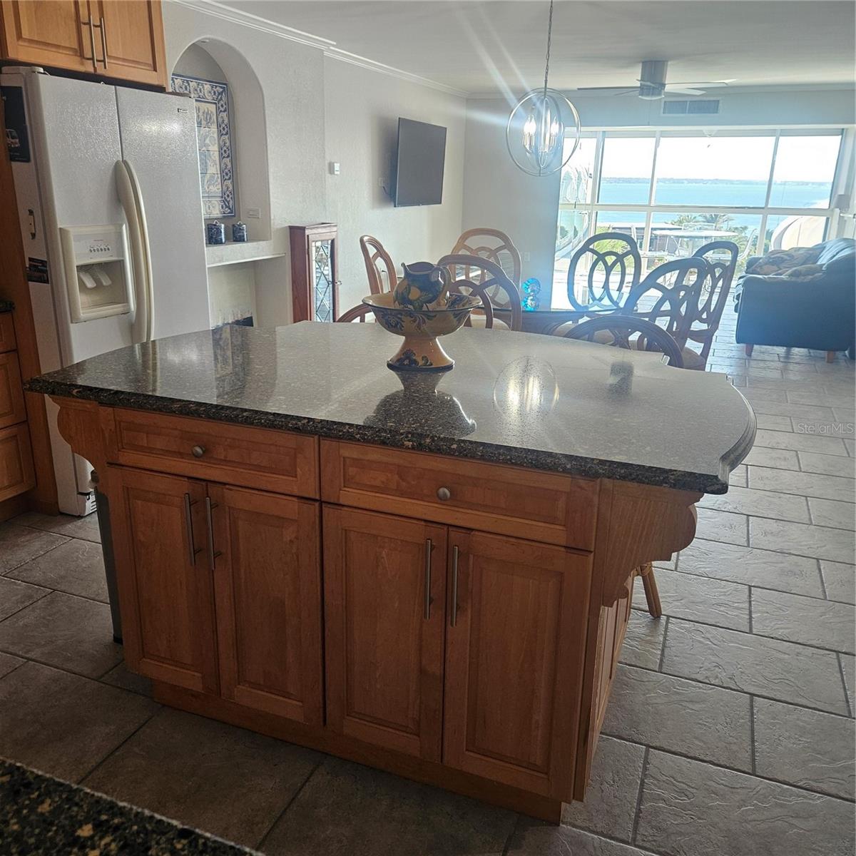 Image 10 of 25 For 800 Gulfview Boulevard 607