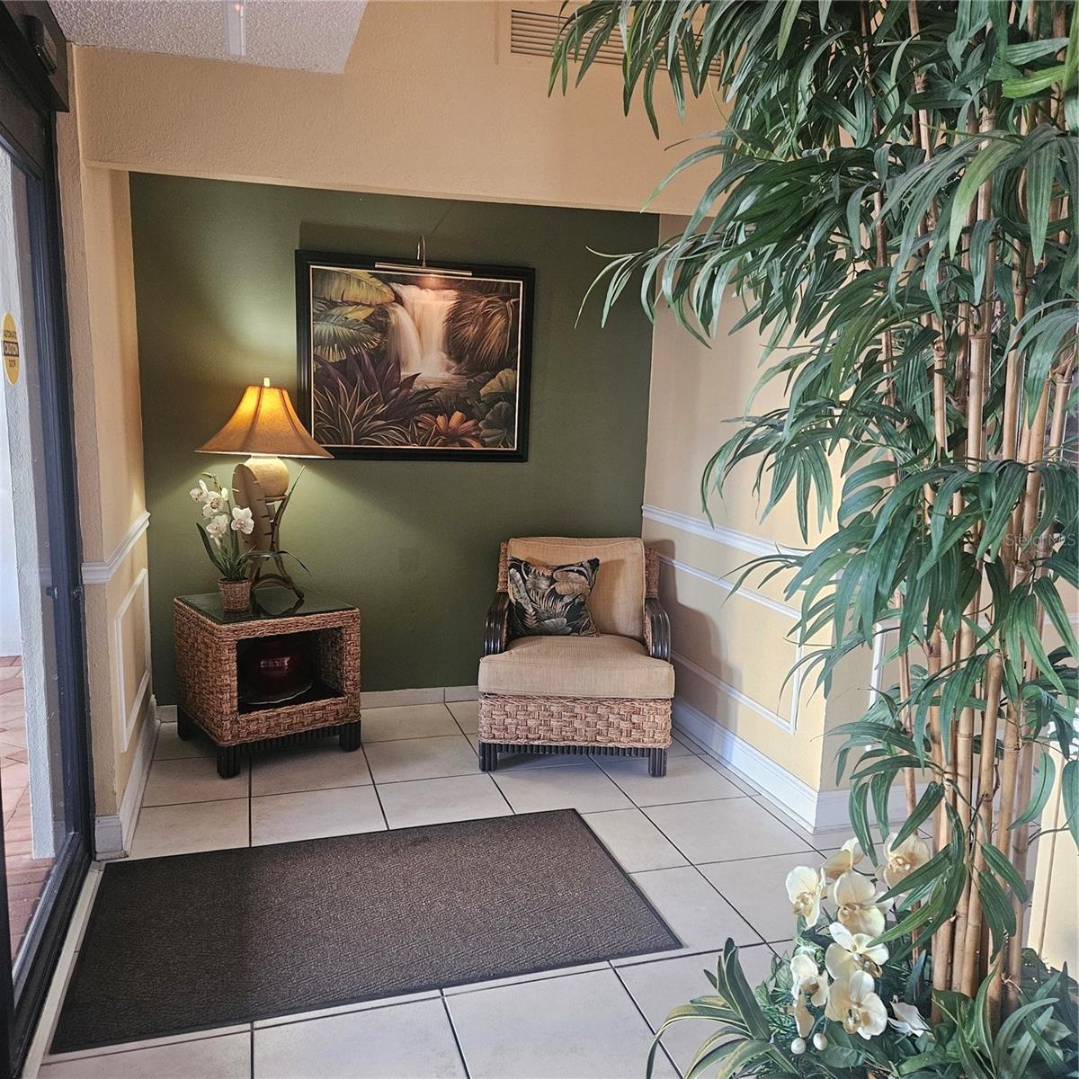 Image 14 of 25 For 800 Gulfview Boulevard 607