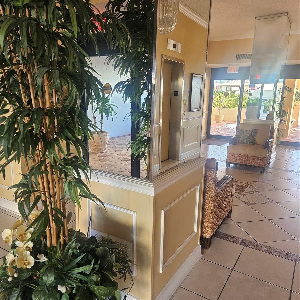 Image 15 of 25 For 800 Gulfview Boulevard 607